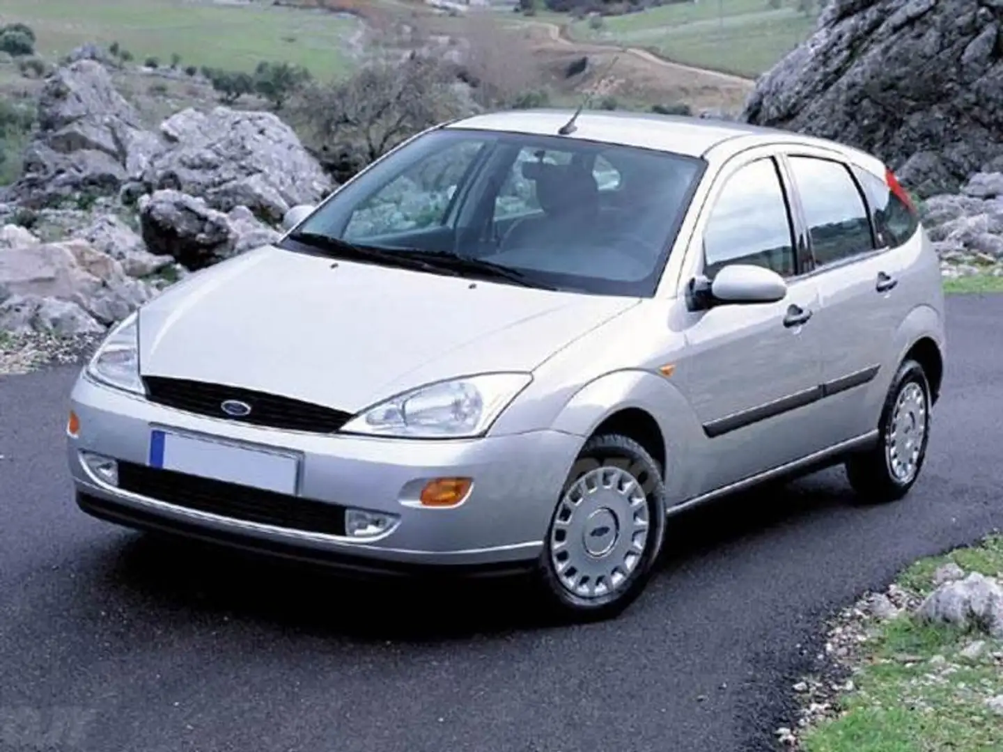 Ford Focus 1.8 TDDi cat 5p. Ghia Gris - 1