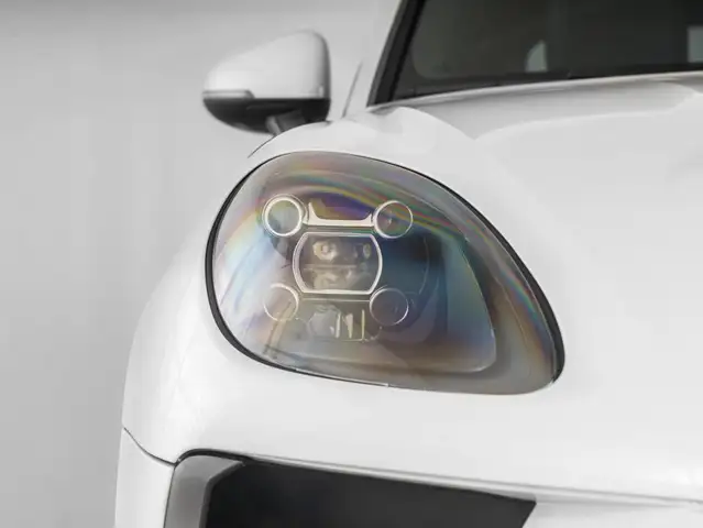 Porsche Macan view 14
