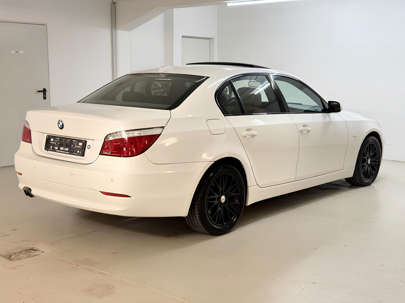 BMW 530 i xDrive *HEAD-UP *XENON *NAVI *SHZ *PDC *TEM — photo 9