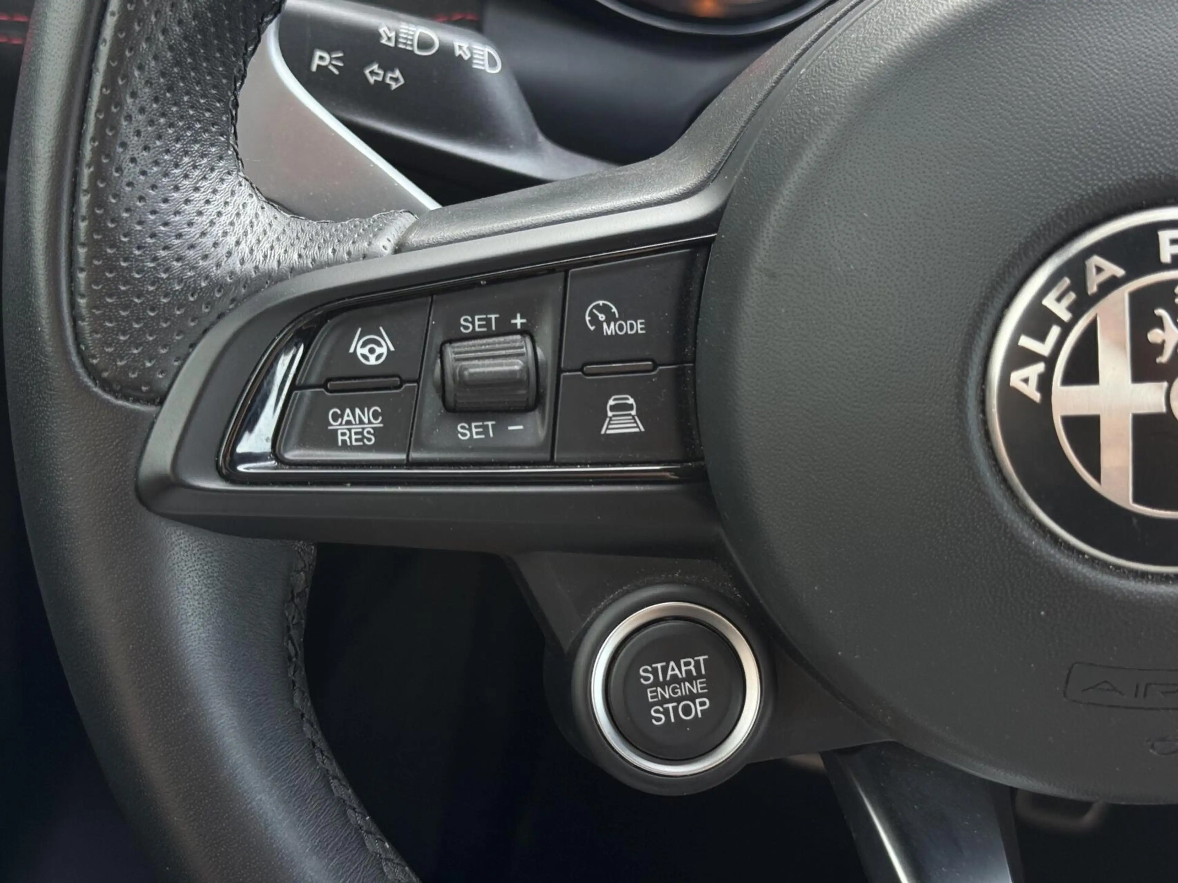 Alfa Romeo Tonale 1.3T PHEV Veloce | Pano | 360° Cam | ACC — photo 10