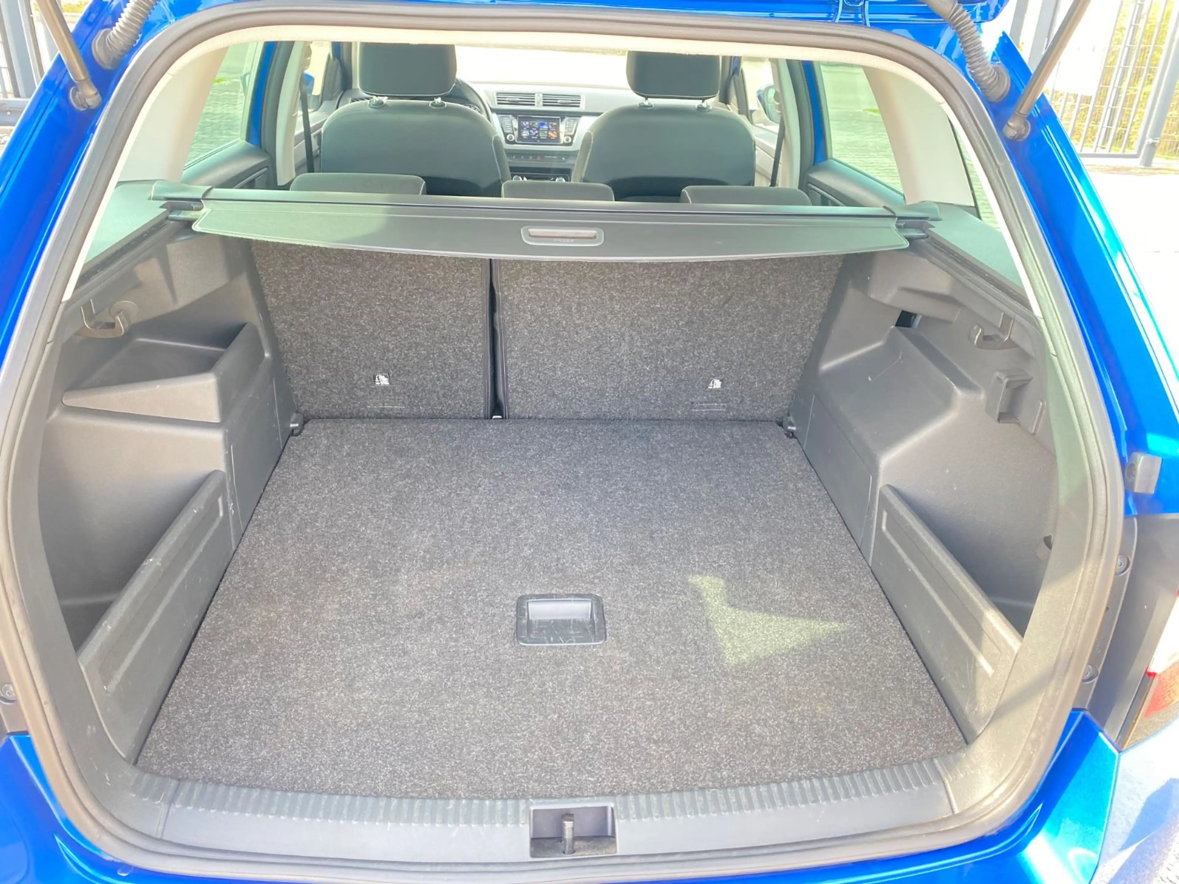 Skoda Fabia Combi Ambition,NAVI,SHZ,GRA,DAB,PDC — photo 9
