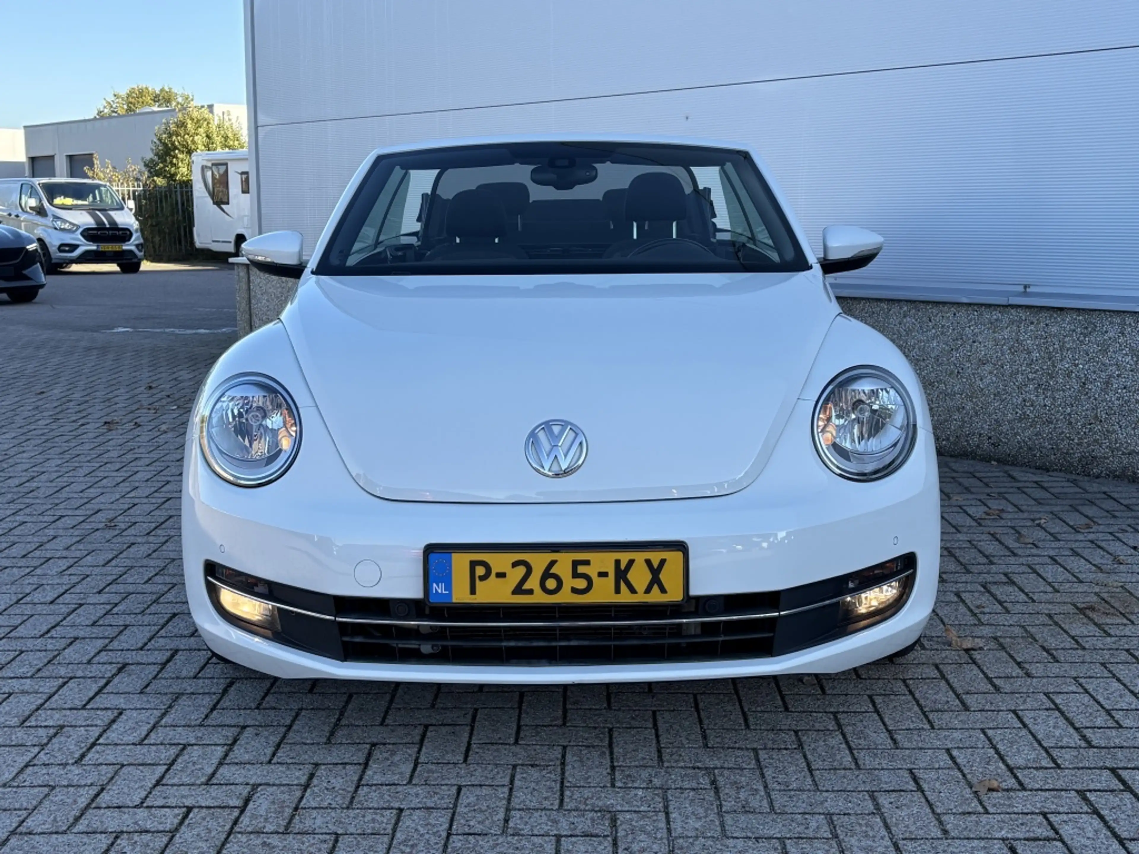 Volkswagen Beetle Cabriolet 1.2 TSI Exclusive S. ALLSTAR! NAVI! CLIM — photo 8