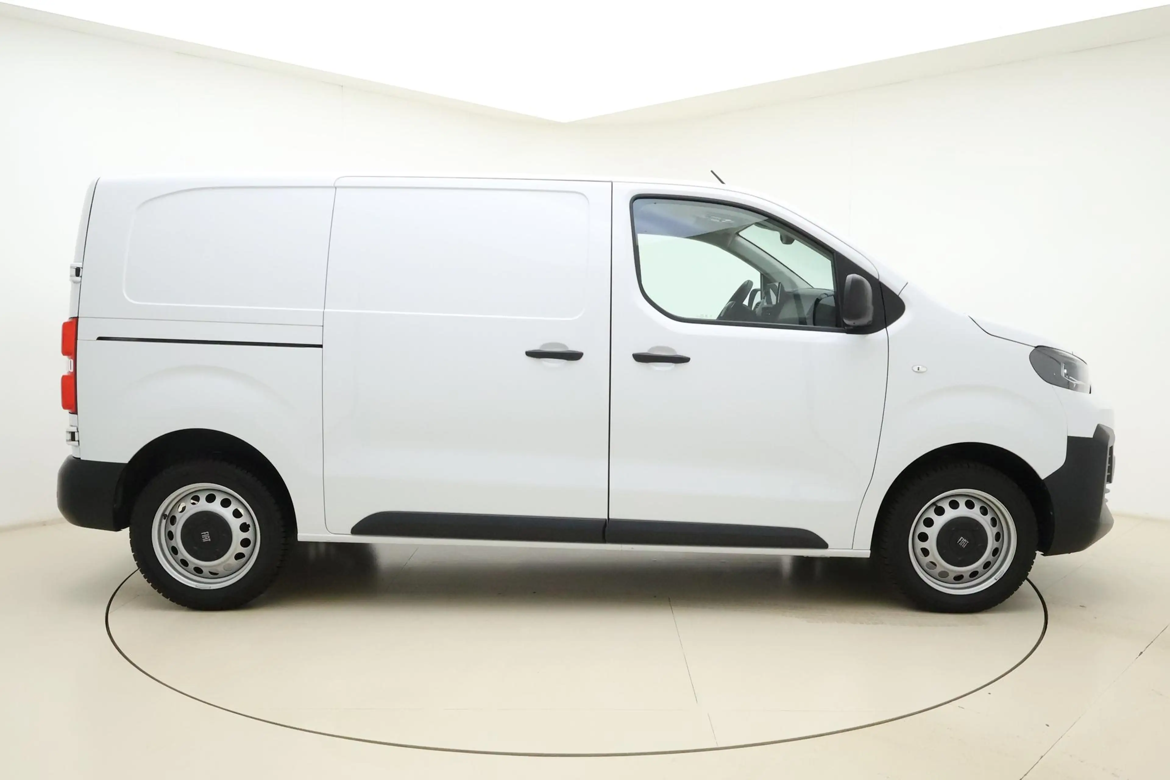 Fiat Scudo 2.0 Diesel 145 L2 | Navigatie | Laadruimte betimme — photo 9