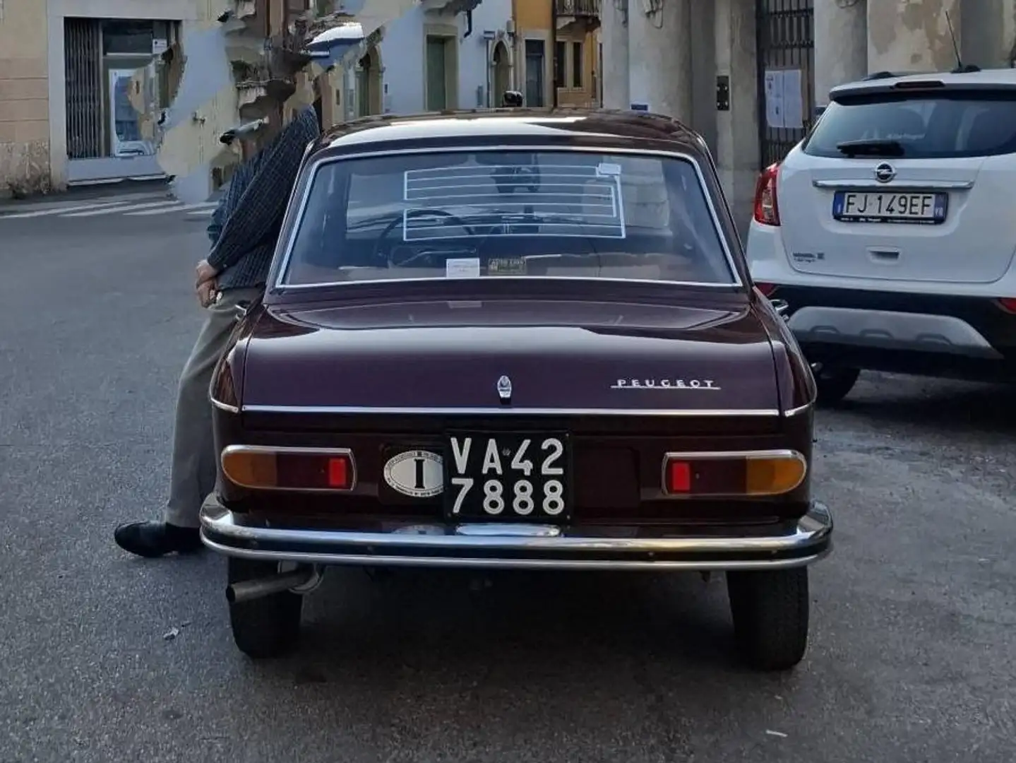 Peugeot 204 Braun - 2