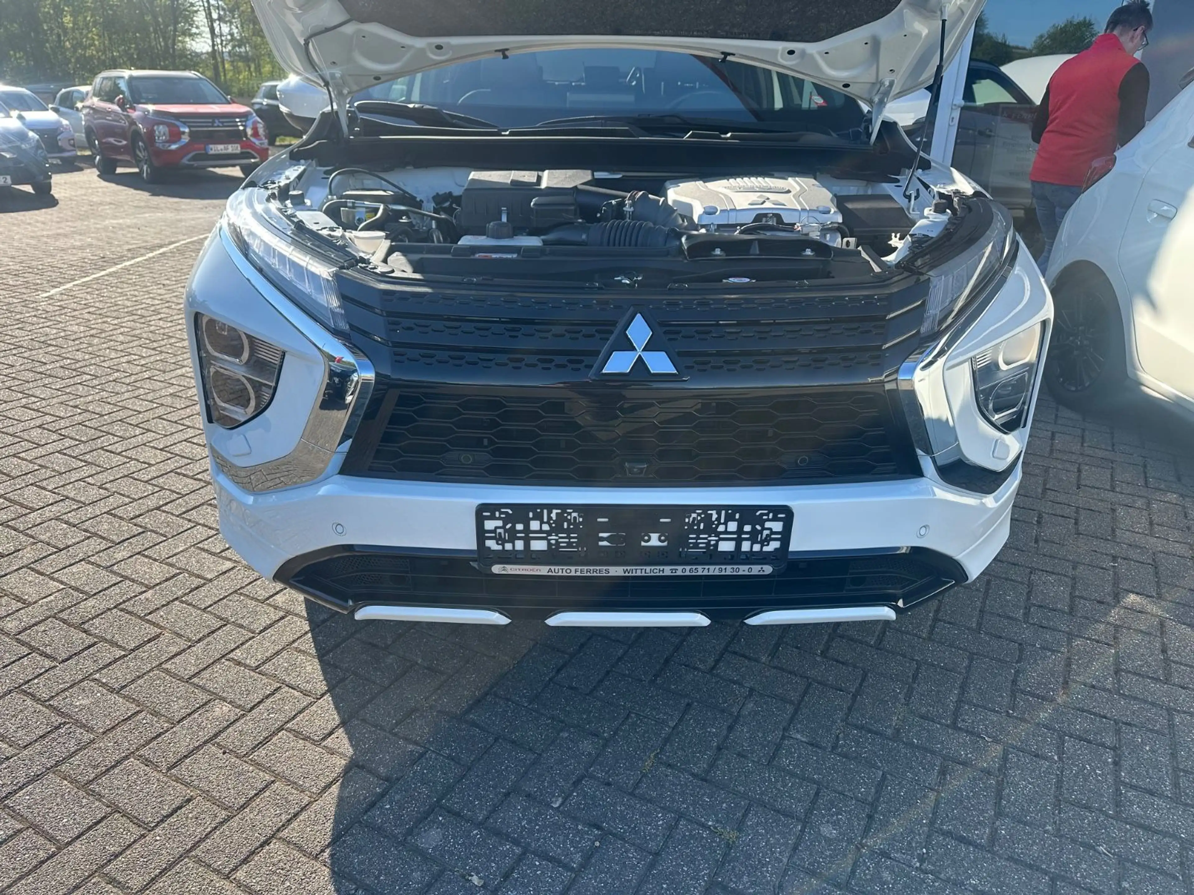 Mitsubishi Eclipse Cross Plus Select Hybrid 4WD — photo 7