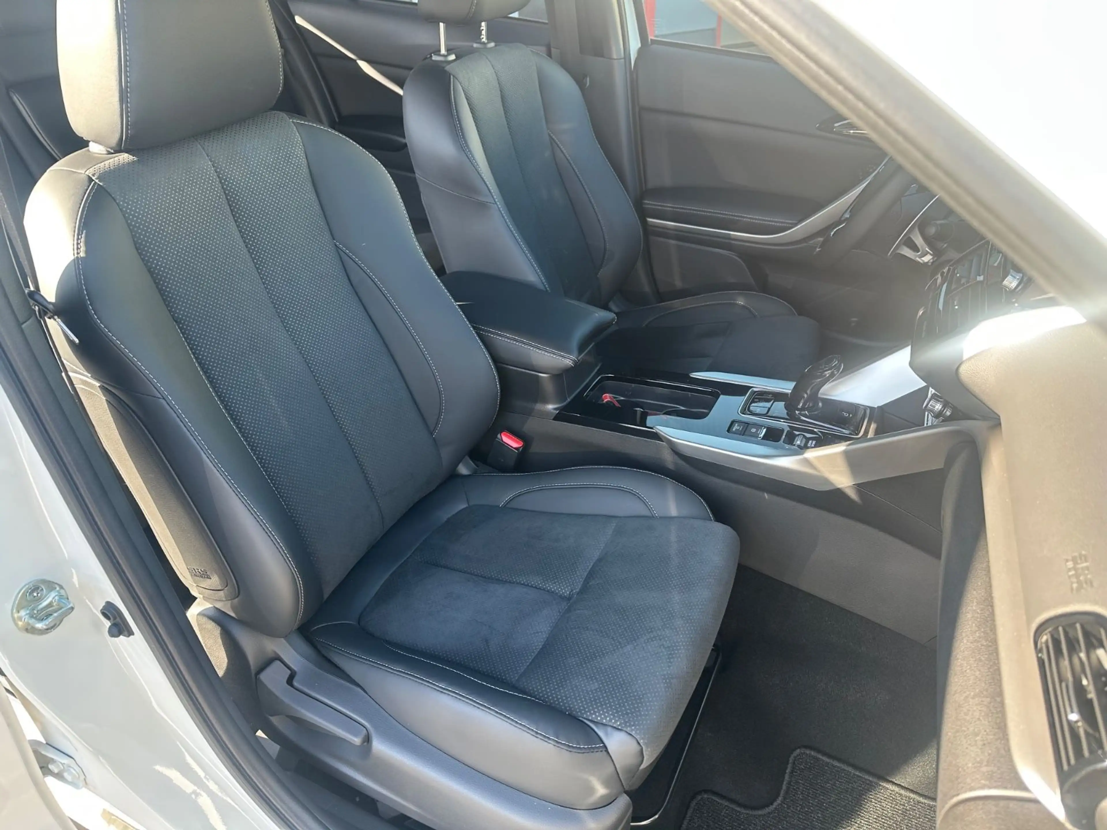 Mitsubishi Eclipse Cross Plus Select Hybrid 4WD — photo 8