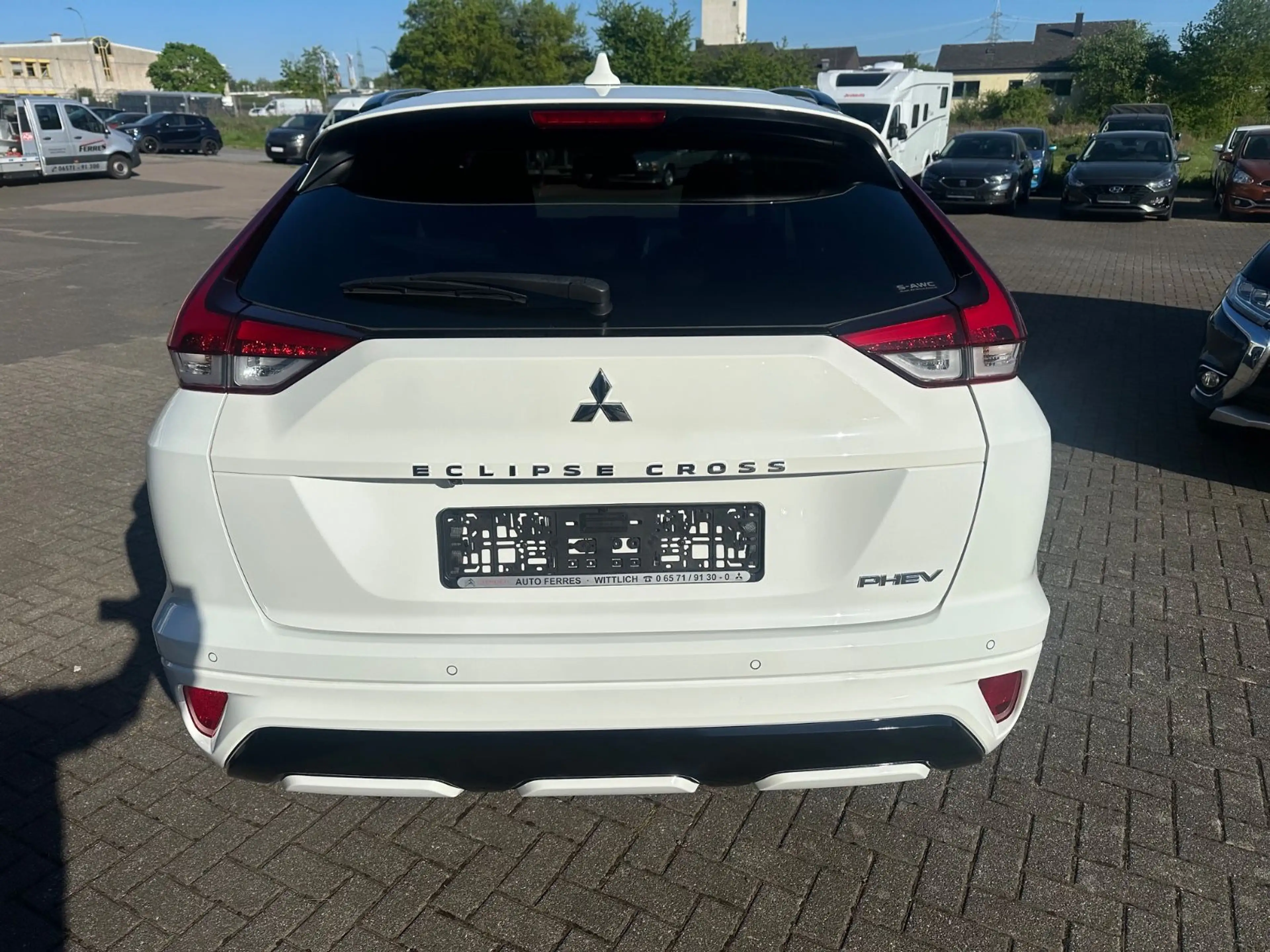 Mitsubishi Eclipse Cross Plus Select Hybrid 4WD — photo 6