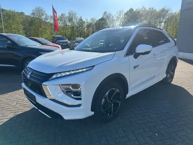 Mitsubishi Eclipse Cross Plus Select Hybrid 4WD