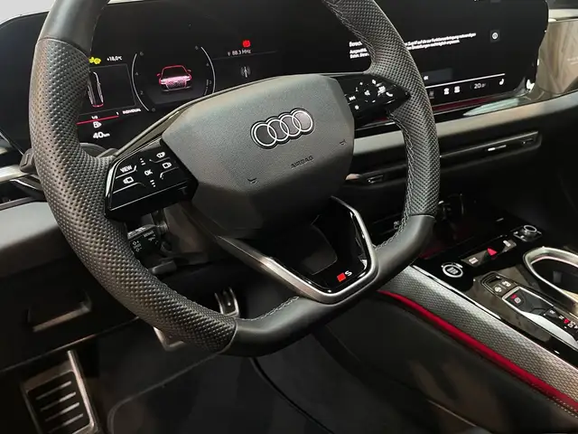 Audi A6 view 9