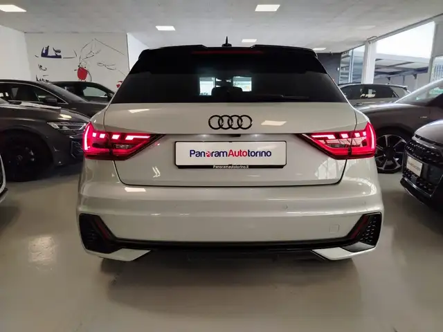 Audi A1 view 6