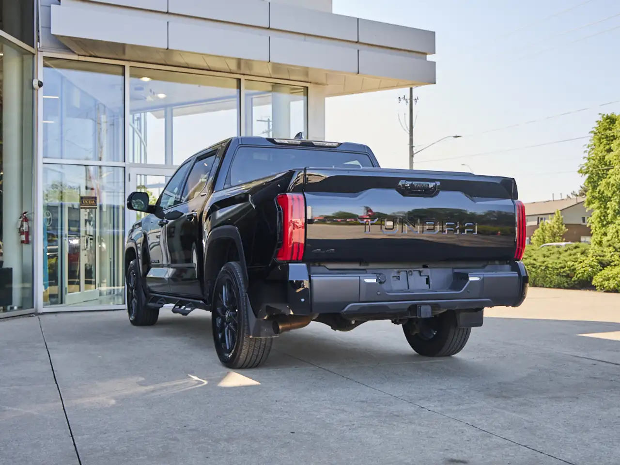 Toyota Tundra снимка Toyota Tundra