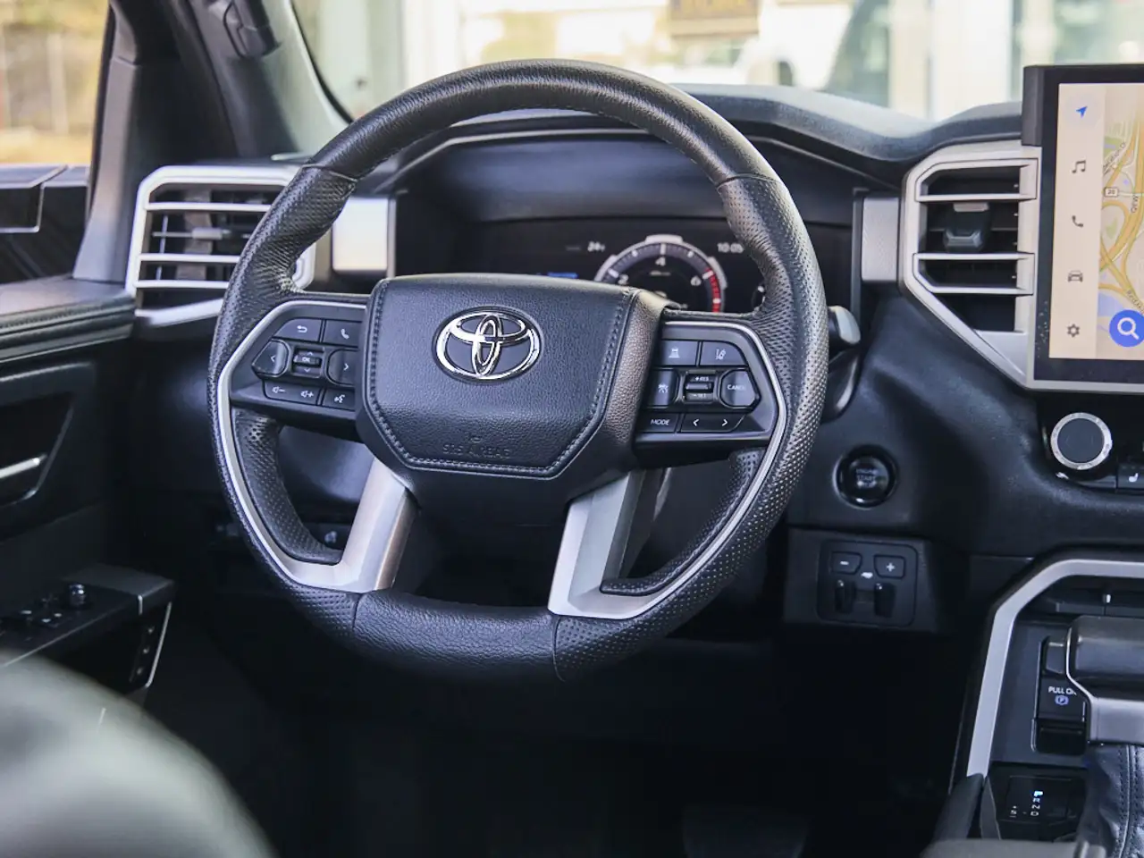 Toyota Tundra снимка Toyota Tundra