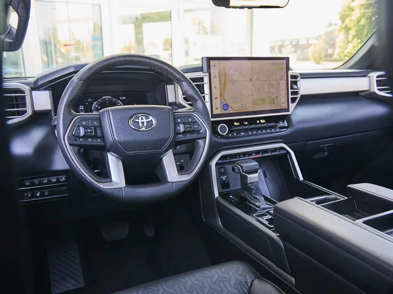 Toyota Tundra снимка Toyota Tundra