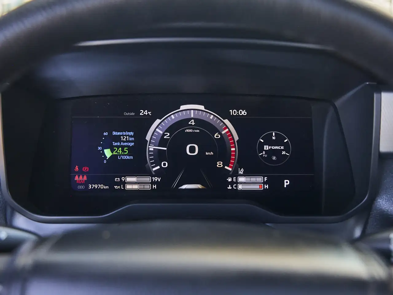 Toyota Tundra снимка Toyota Tundra