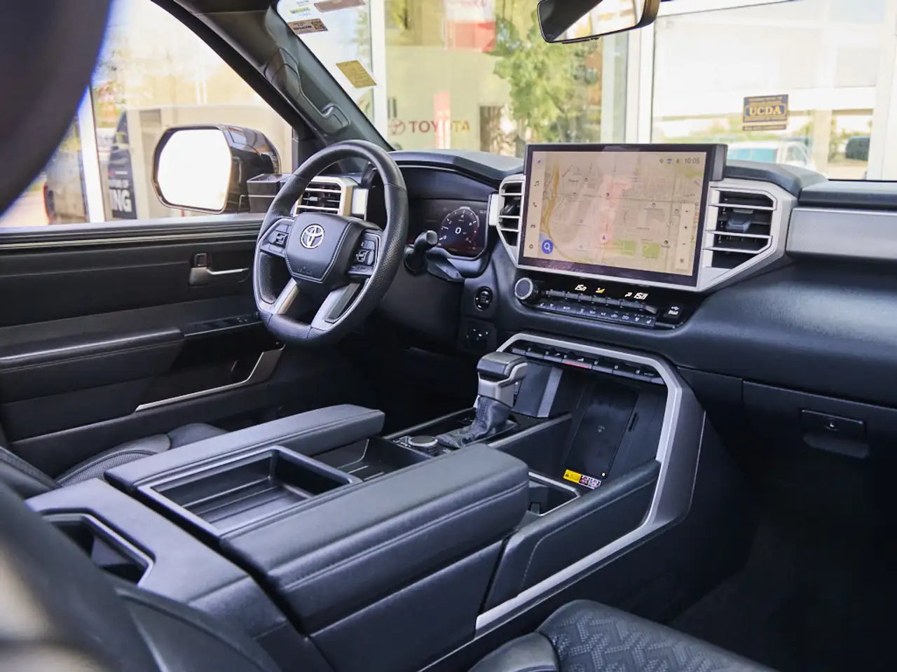 Toyota Tundra снимка Toyota Tundra