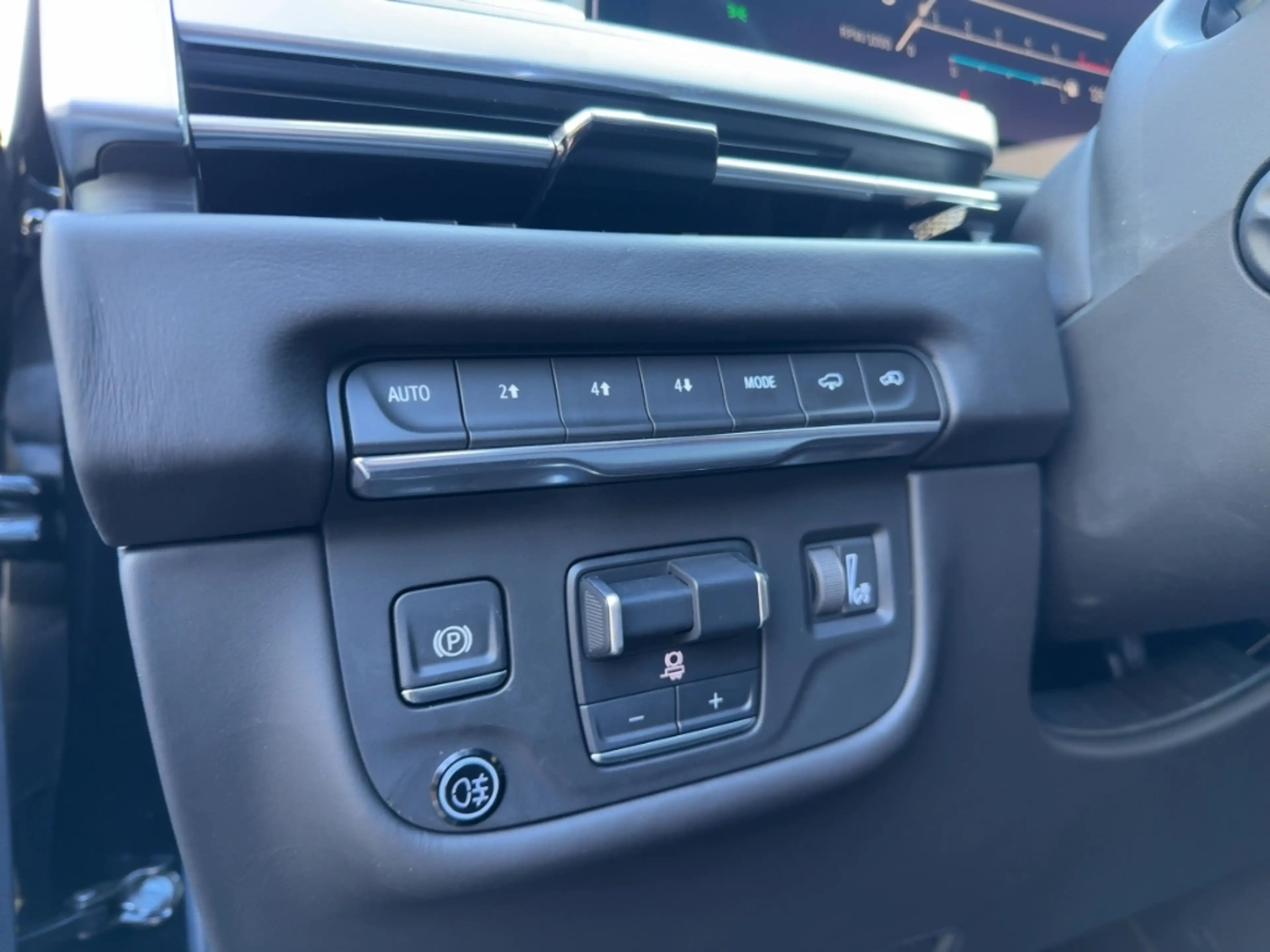 Cadillac Escalade 2026 Sport Platinum 4WD 6.2L V8 48 Monate Garantie — photo 14
