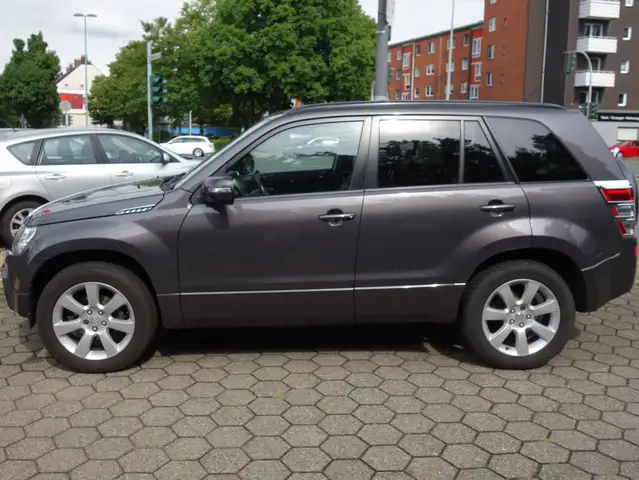 Suzuki Grand Vitara Grand Vitara  5-Türer 2.4 Automatik Comfort Limited Allrad 4x4 TÜV 9.2028 Leder Navi
