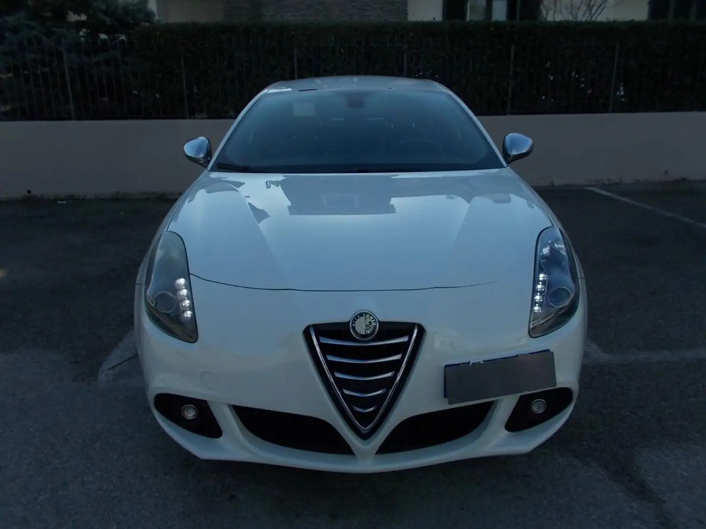 Alfa Romeo Giulietta 1.4 Turbo Distinctive Blanc - 1