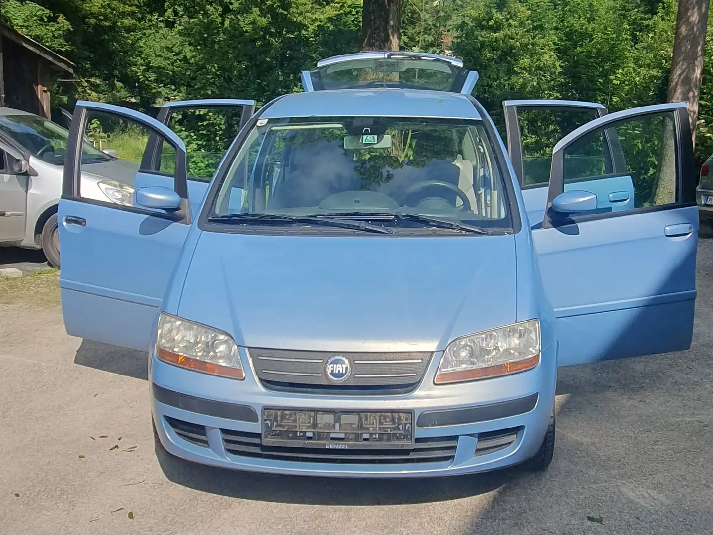 Fiat Idea Idea 1,9 JTD Multijet Emotion Emotion Azul - 1