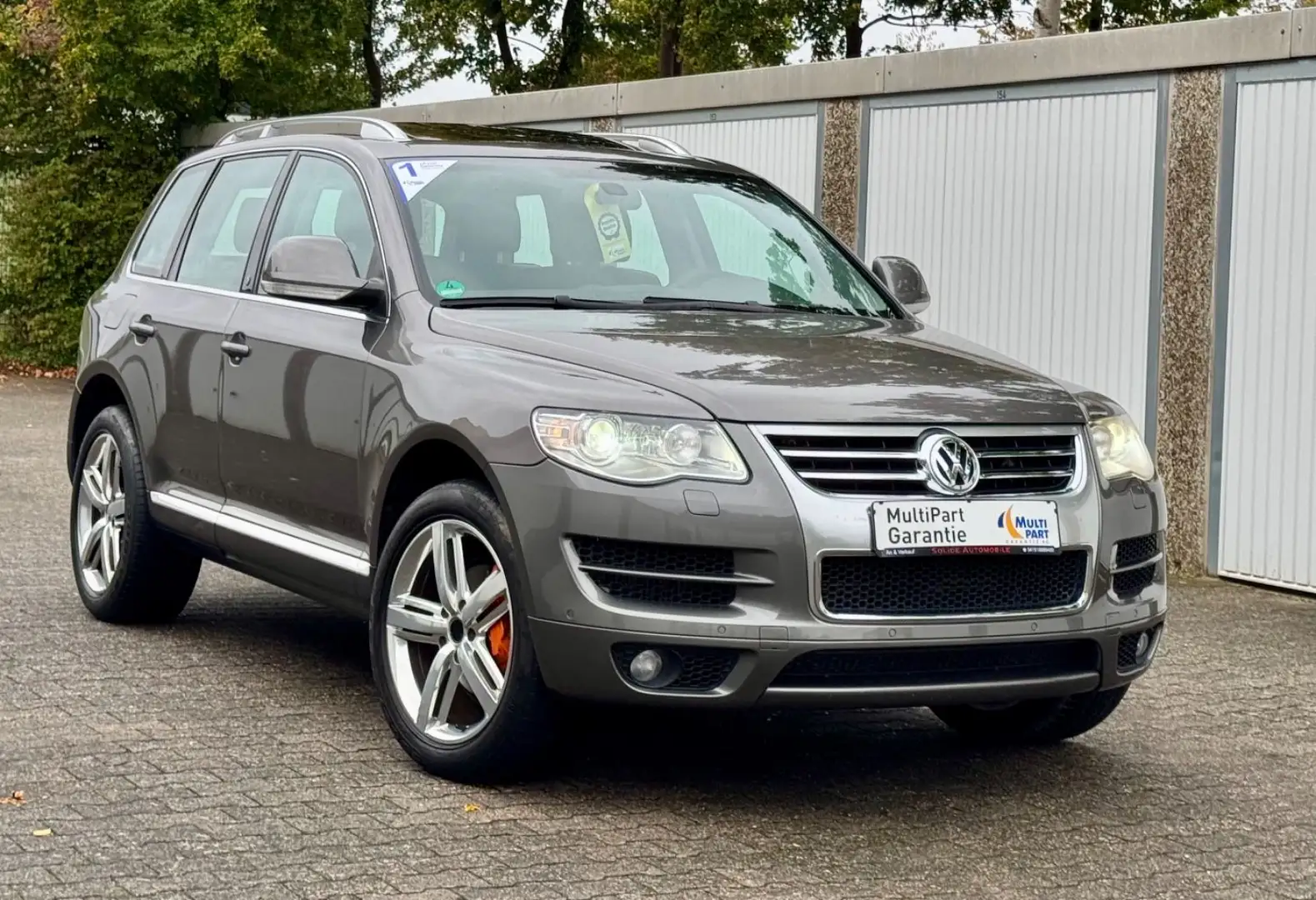 Volkswagen Touareg V6 TDI.Xenon.Navi.AHK.Chrom-Paket Gris - 1