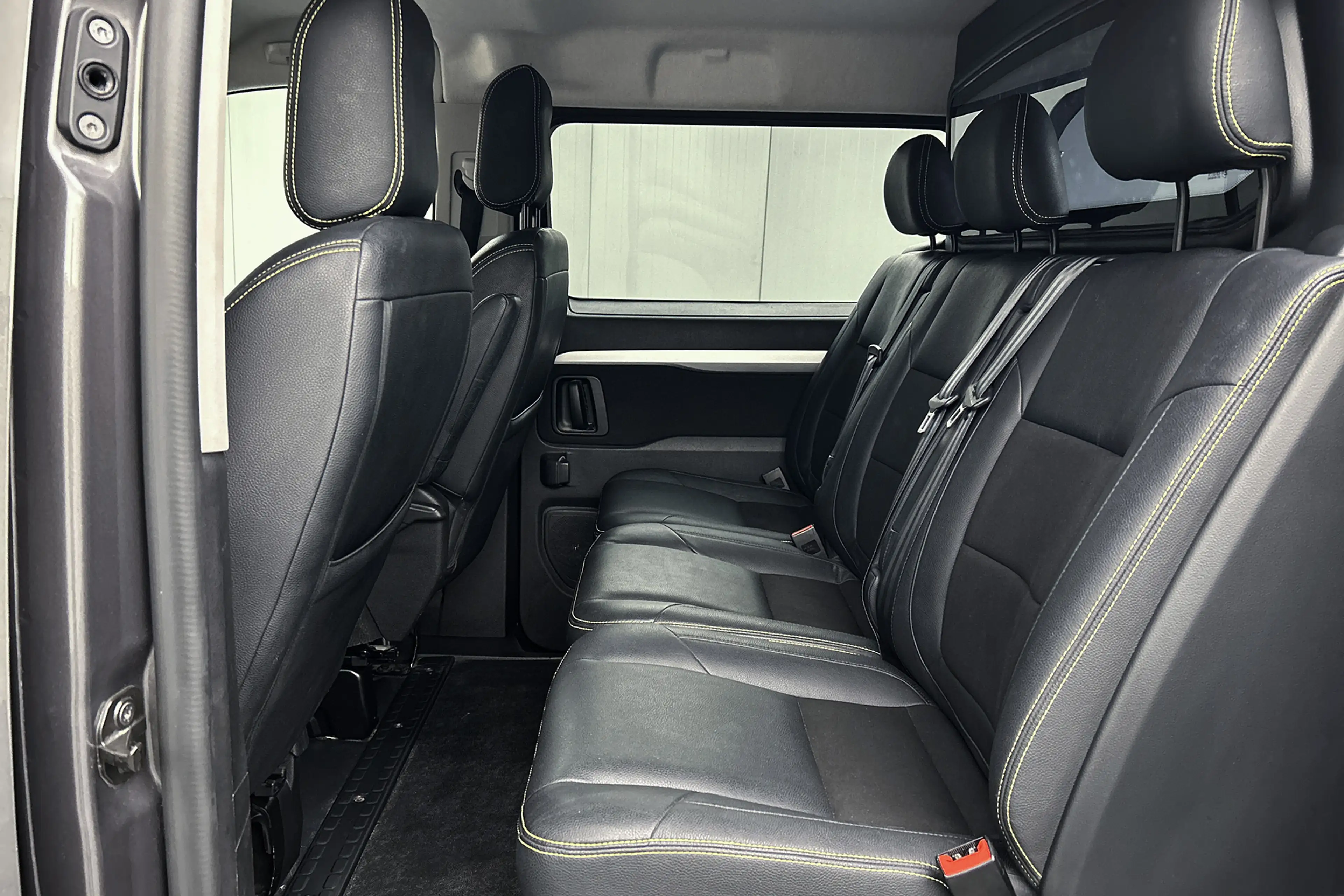 Opel Vivaro 2.0 CDTI 177PK L3 Dubbel cabine | Innovation | Irm — photo 30