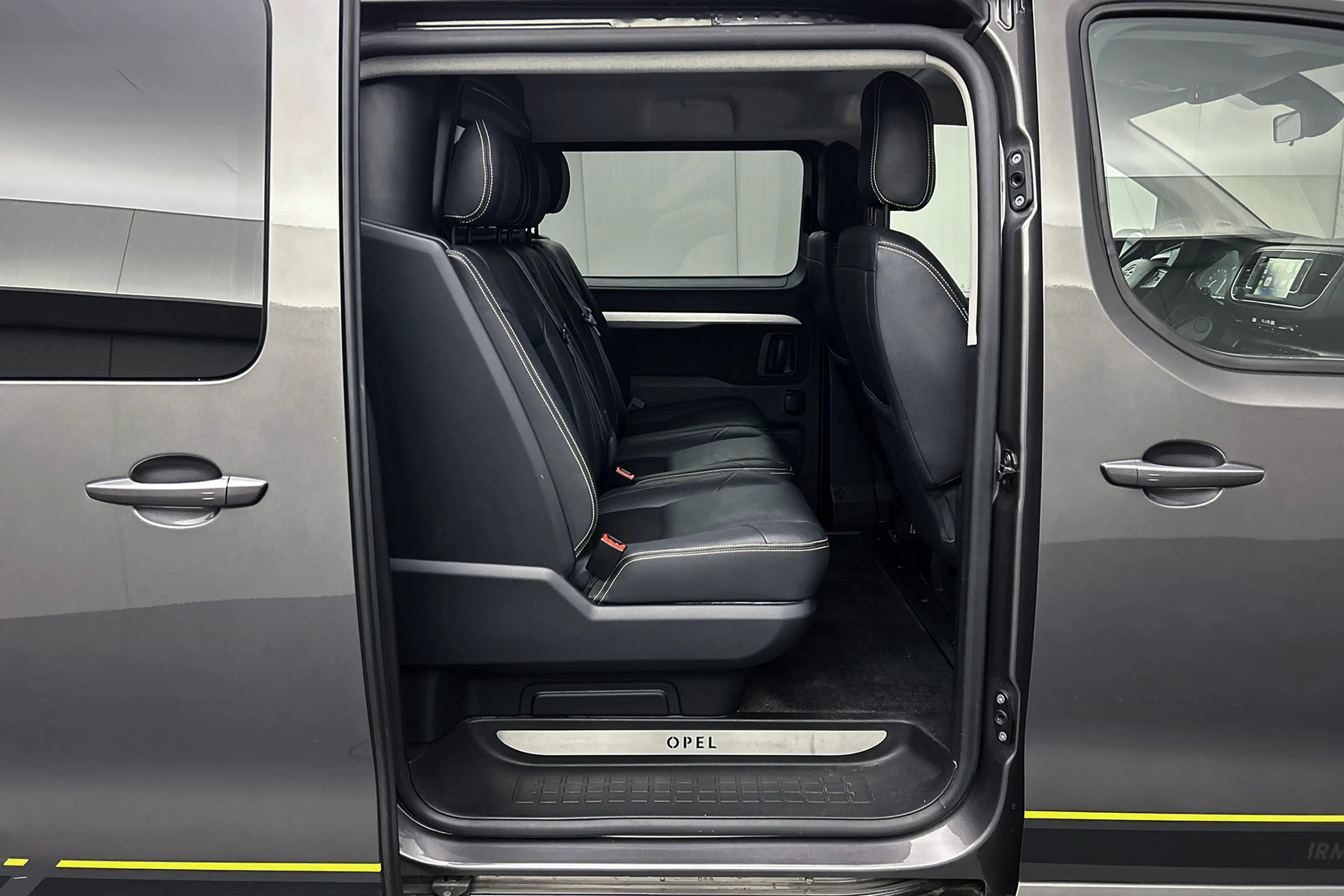 Opel Vivaro 2.0 CDTI 177PK L3 Dubbel cabine | Innovation | Irm — photo 27