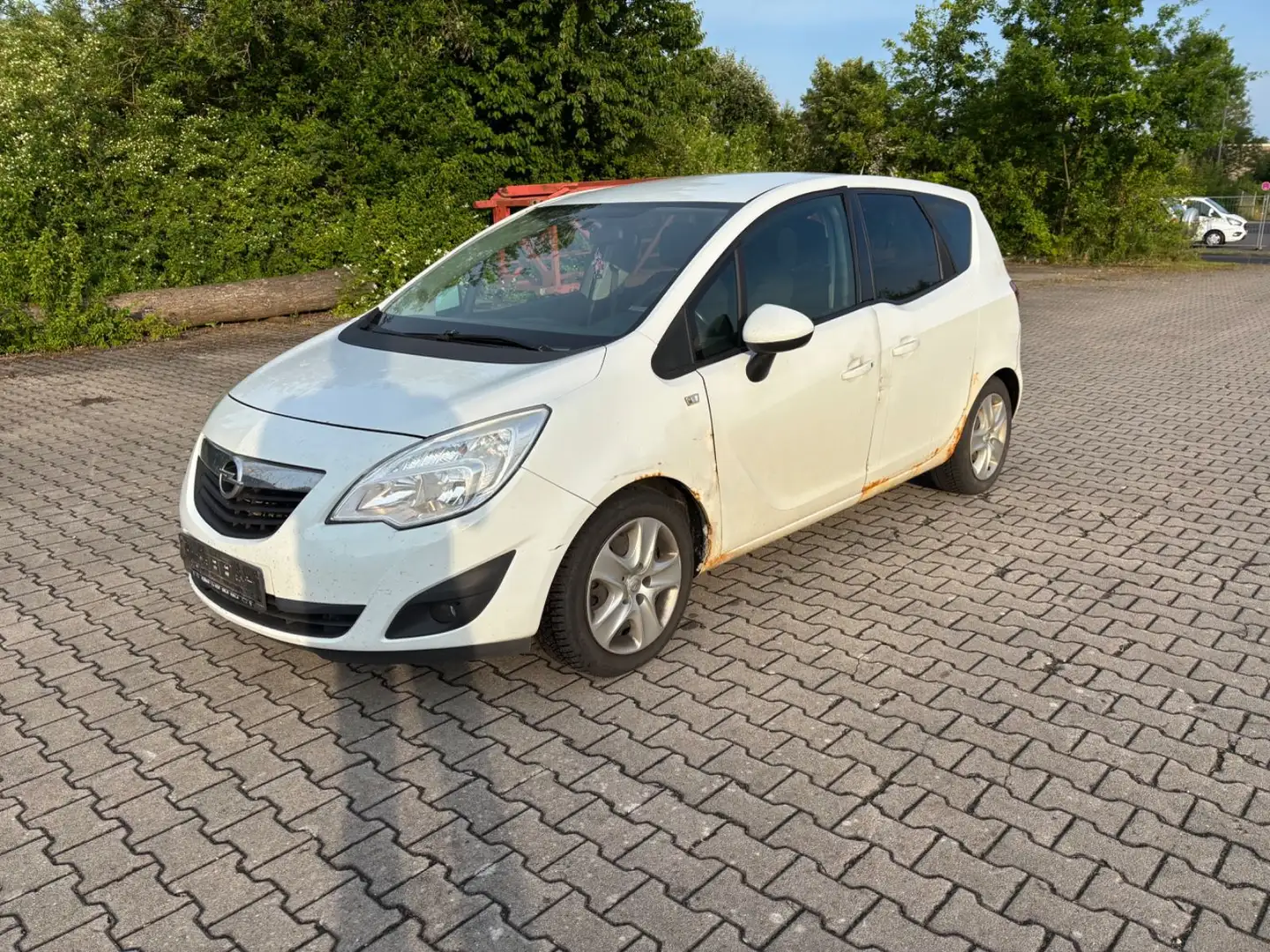 Opel Meriva B 1.7 CDTI Design Edition Weiß - 1