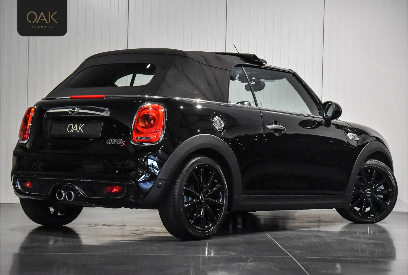 MINI Cooper S Cabrio 2.0 Aut. | Navigatie | Leder | H&K | PDC | LED | 1 Noir - 2