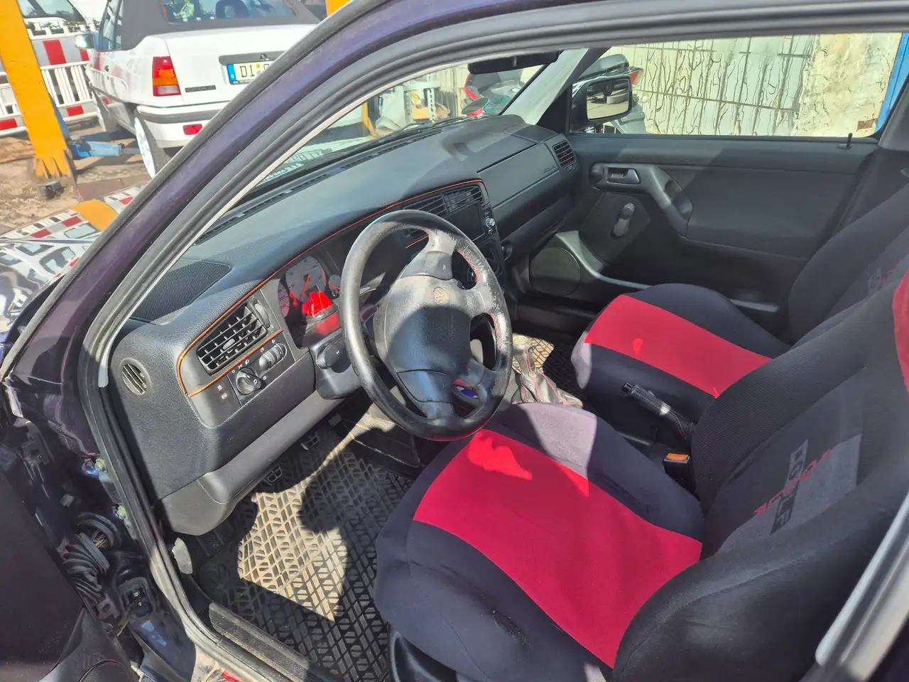Volkswagen Golf III 1.6 Bon Jovi TÜV bis 06/2027, foto 10