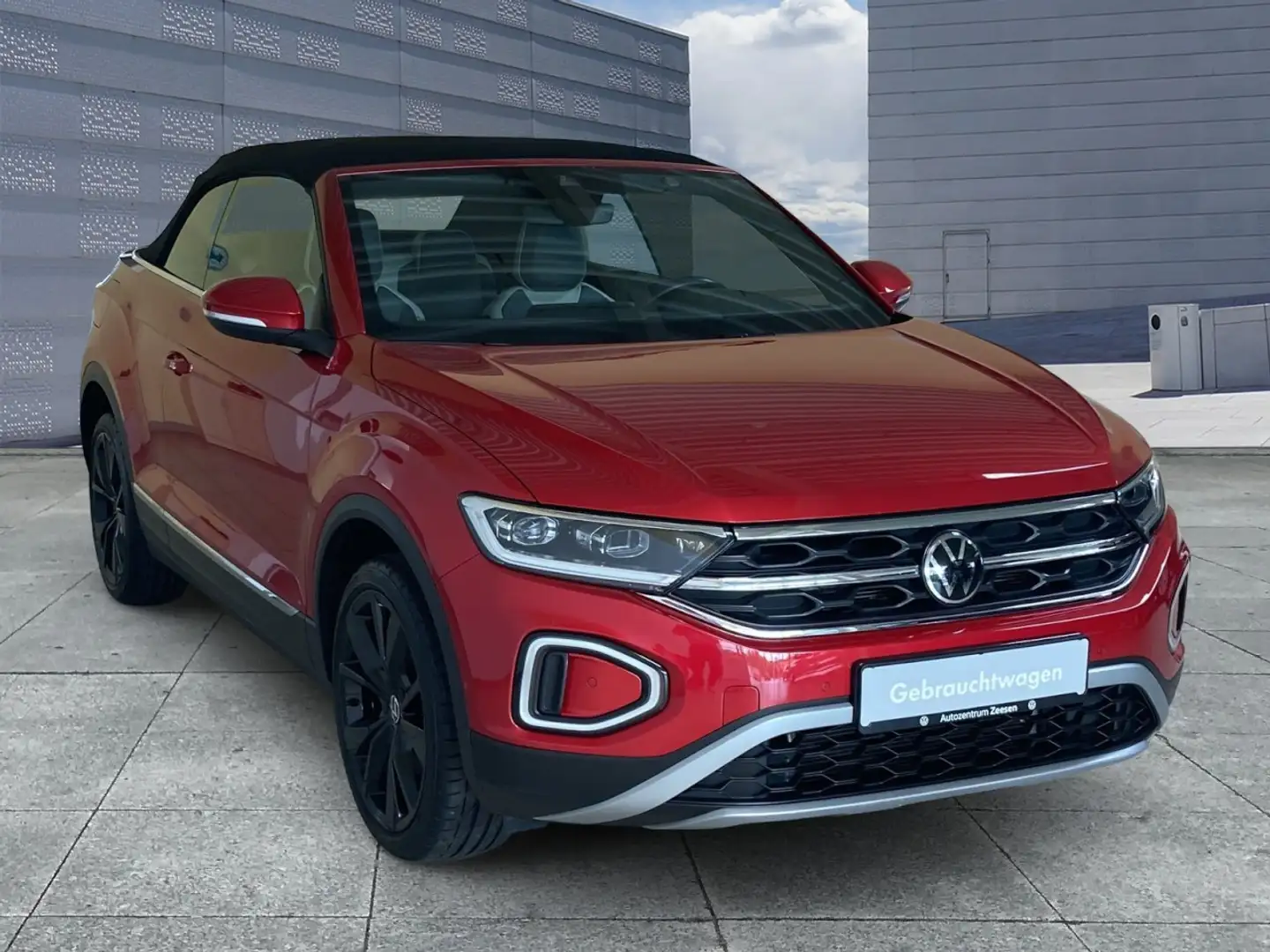 Volkswagen T-Roc Cabriolet 1.5 TSI Style OPF DSG+USB+DAB+RS Klima Schwarz - 2