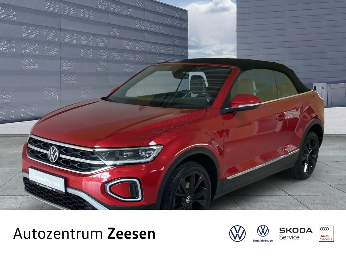Volkswagen T-Roc Cabriolet 1.5 TSI Style OPF DSG+USB+DAB+RS Klima Schwarz - 1
