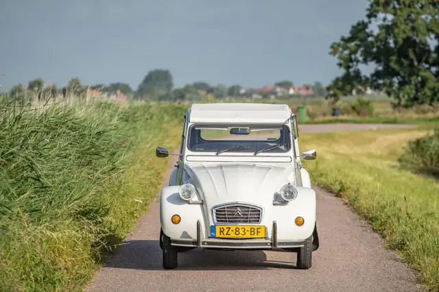 Citroen 2CV 6 Club