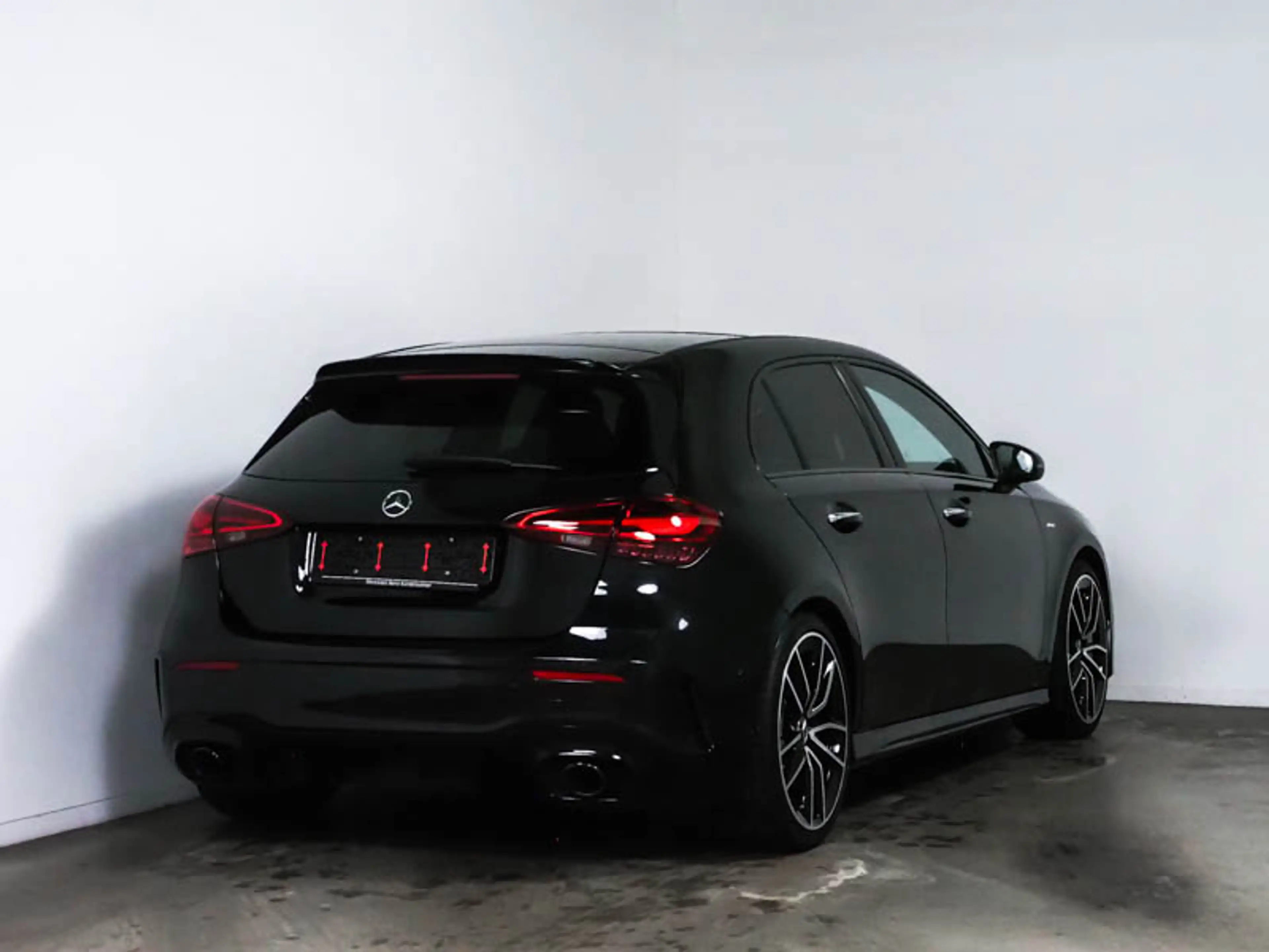 Mercedes-Benz A 35 AMG 4M MLB/Pano/AHK/Night/Totw/Memo/19' — photo 3