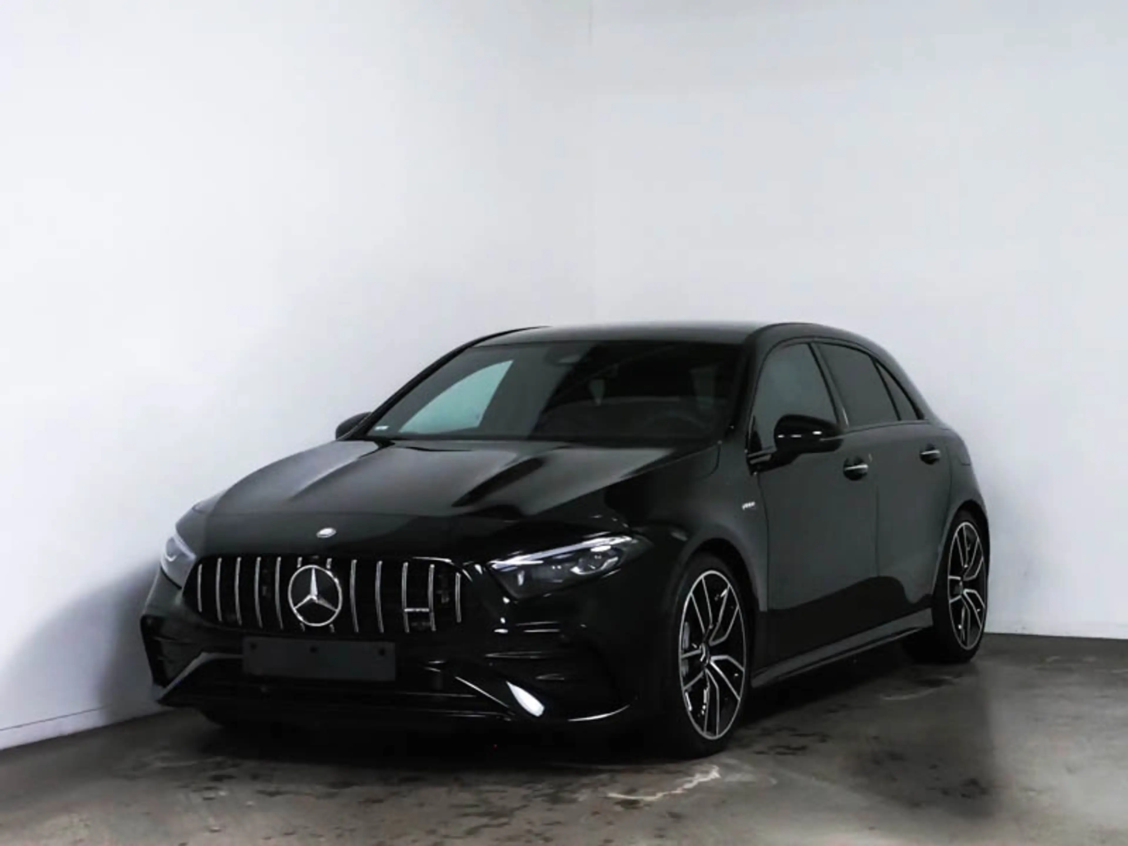 Mercedes-Benz A 35 AMG 4M MLB/Pano/AHK/Night/Totw/Memo/19' — photo 2