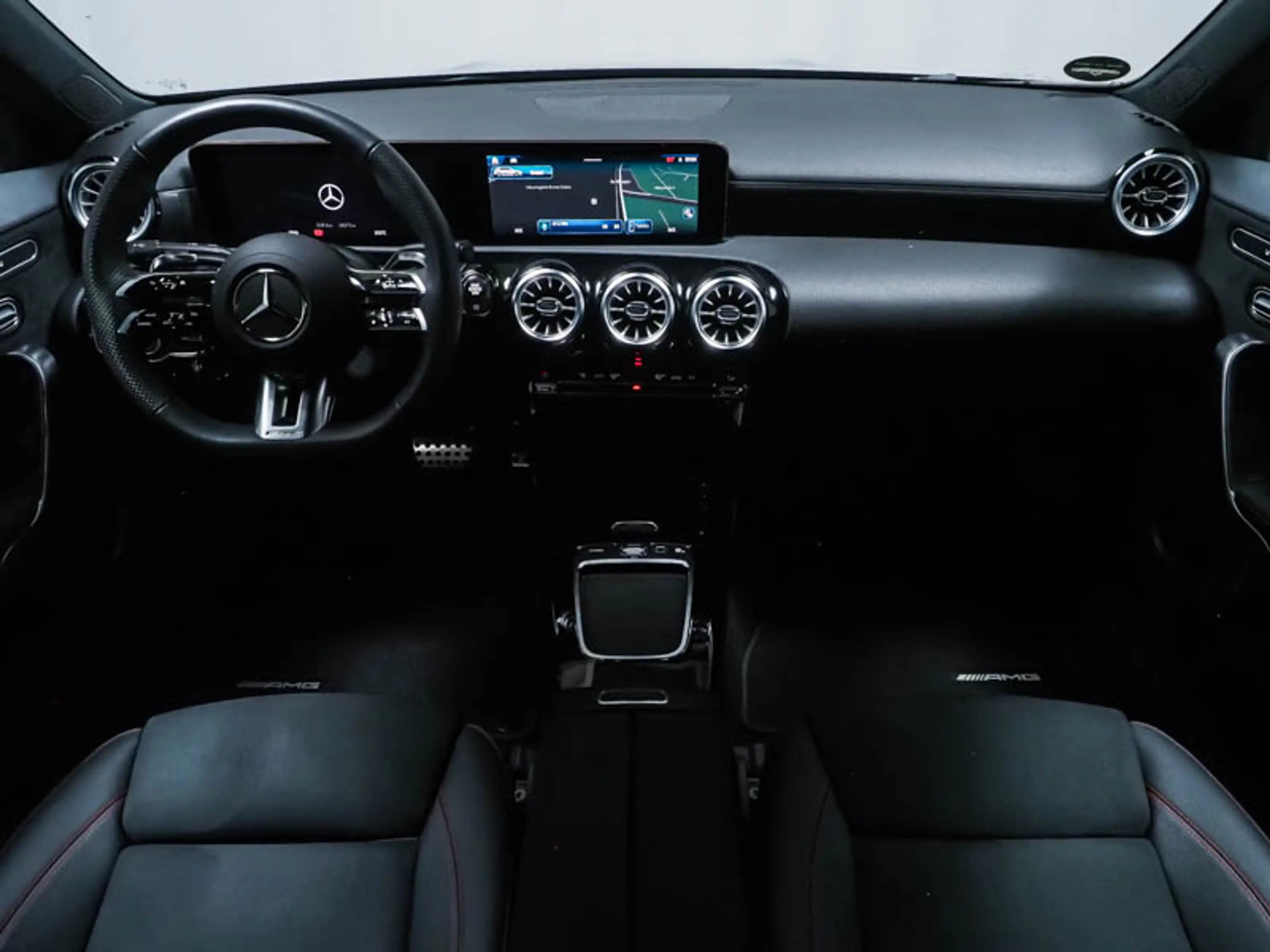 Mercedes-Benz A 35 AMG 4M MLB/Pano/AHK/Night/Totw/Memo/19' — photo 6