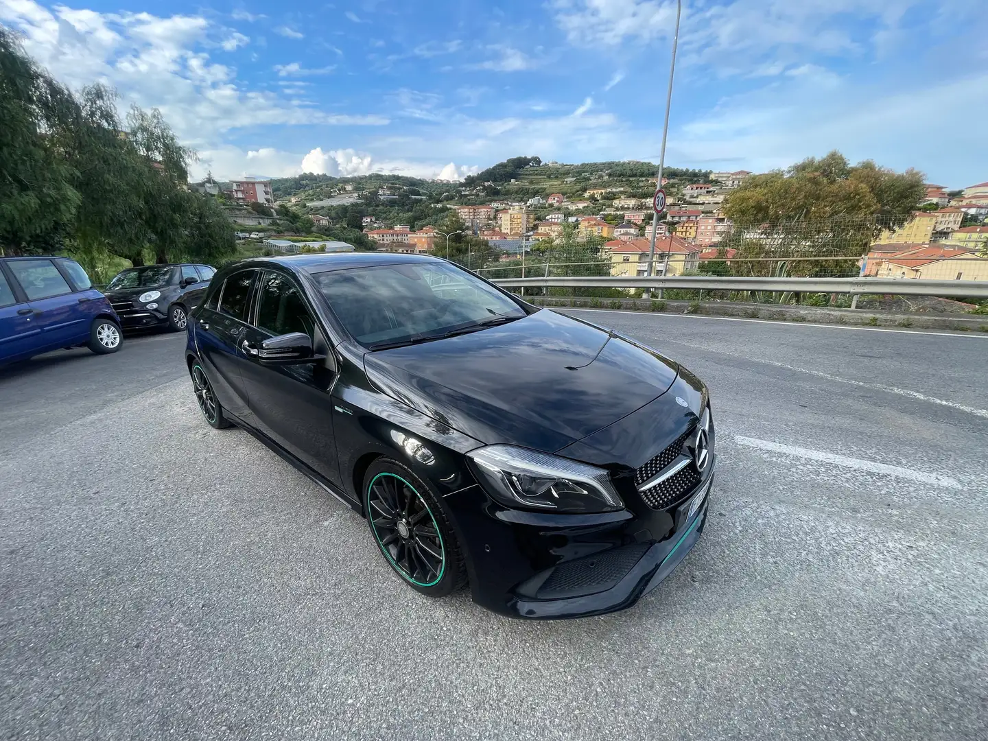 Mercedes-Benz A 200 A 200 d  4matic Allest. AMG ediz. spec. Petronas Nero - 2