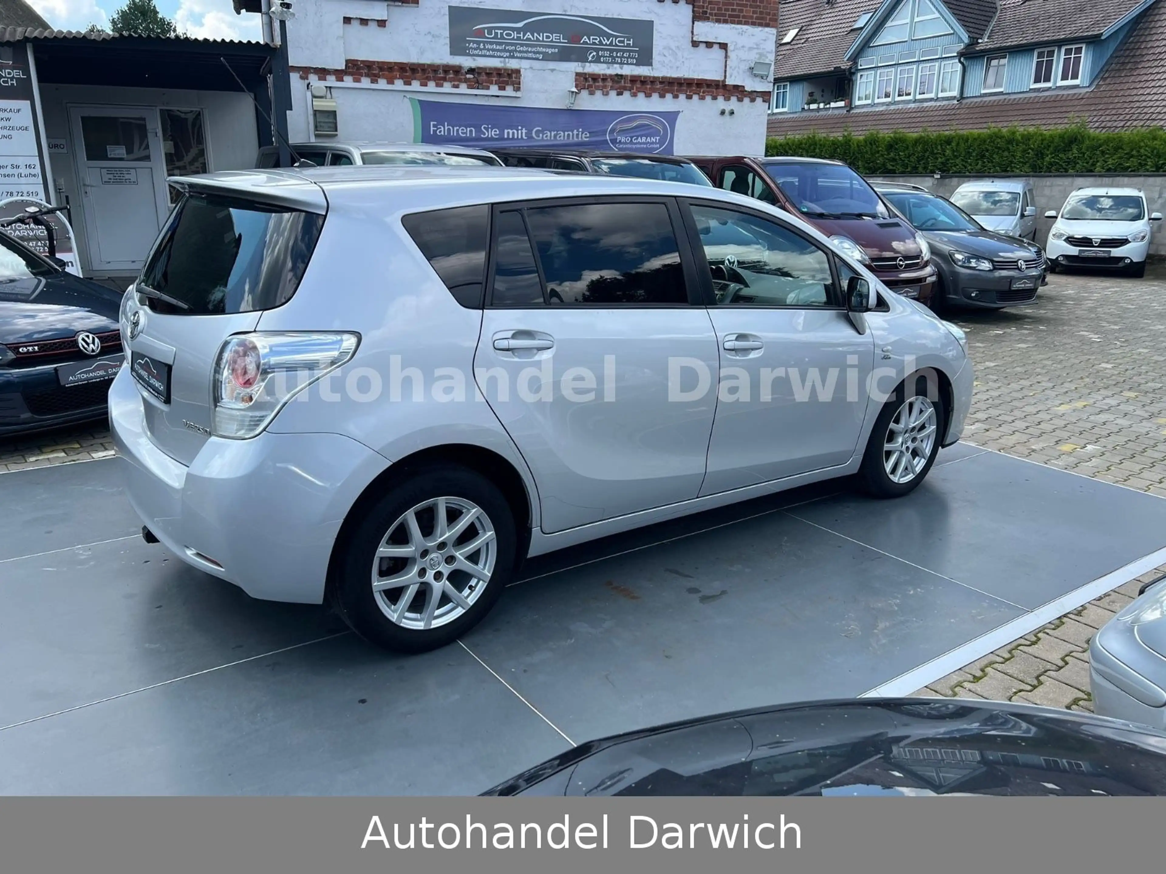 Toyota Verso Executive 2.2 D-CAT Pan/Xen/7-Sitze S.Heft — photo 8