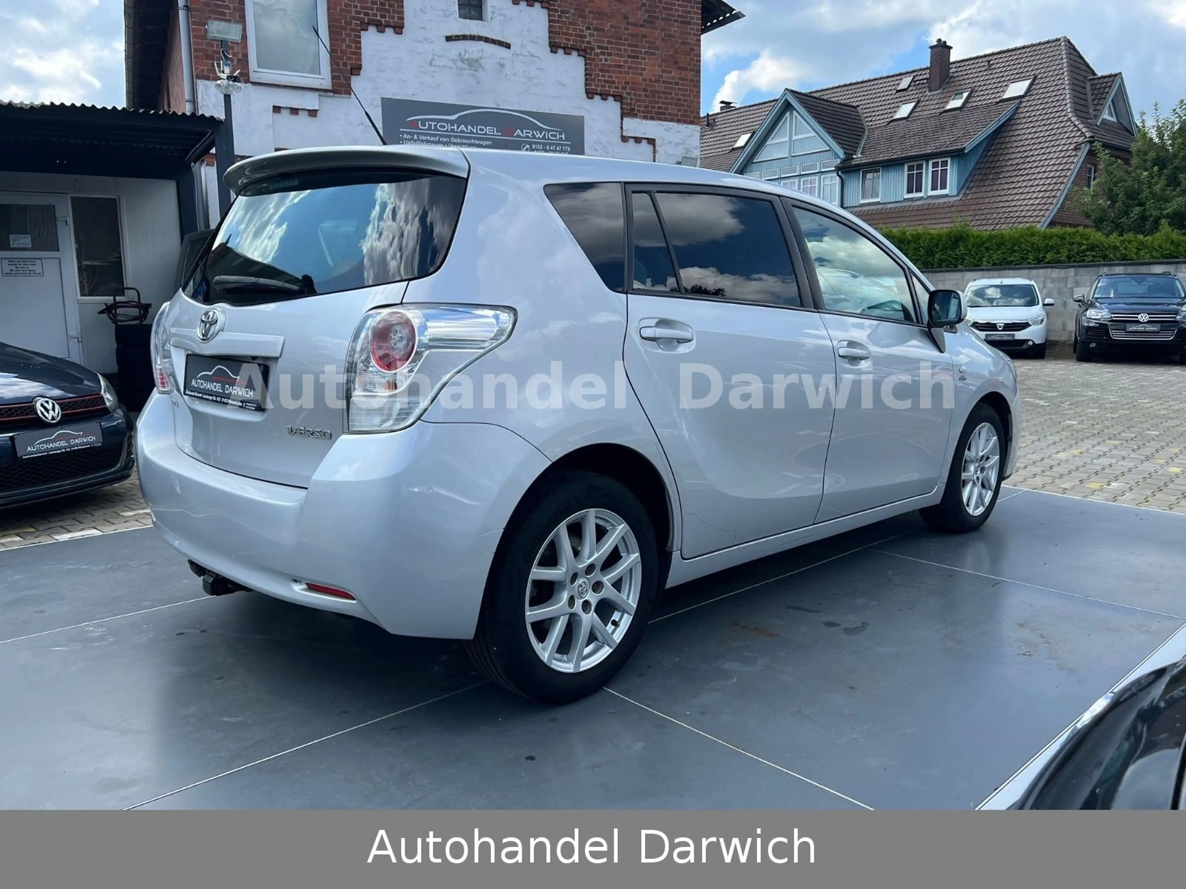Toyota Verso Executive 2.2 D-CAT Pan/Xen/7-Sitze S.Heft — photo 5
