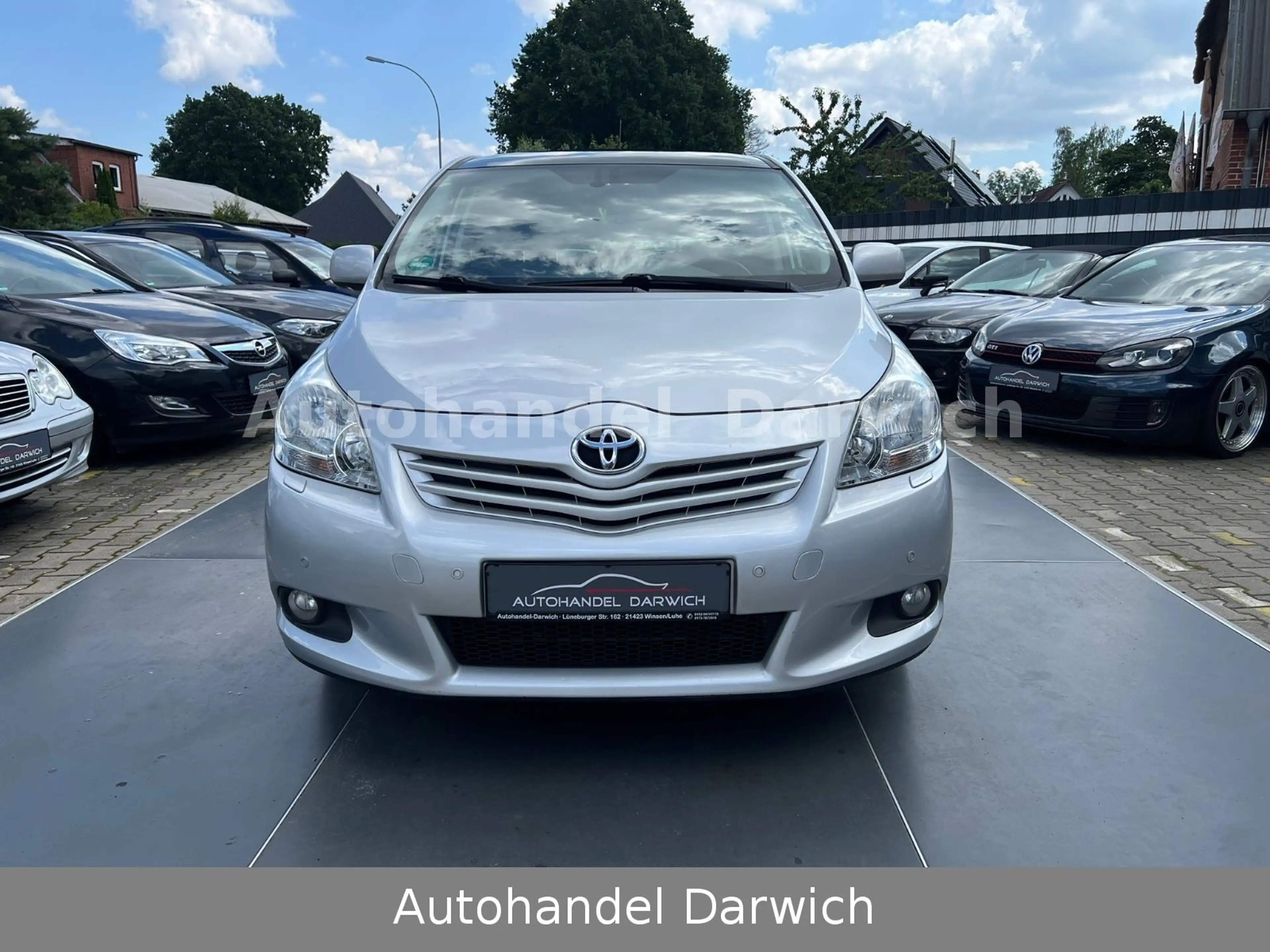 Toyota Verso Executive 2.2 D-CAT Pan/Xen/7-Sitze S.Heft — photo 3