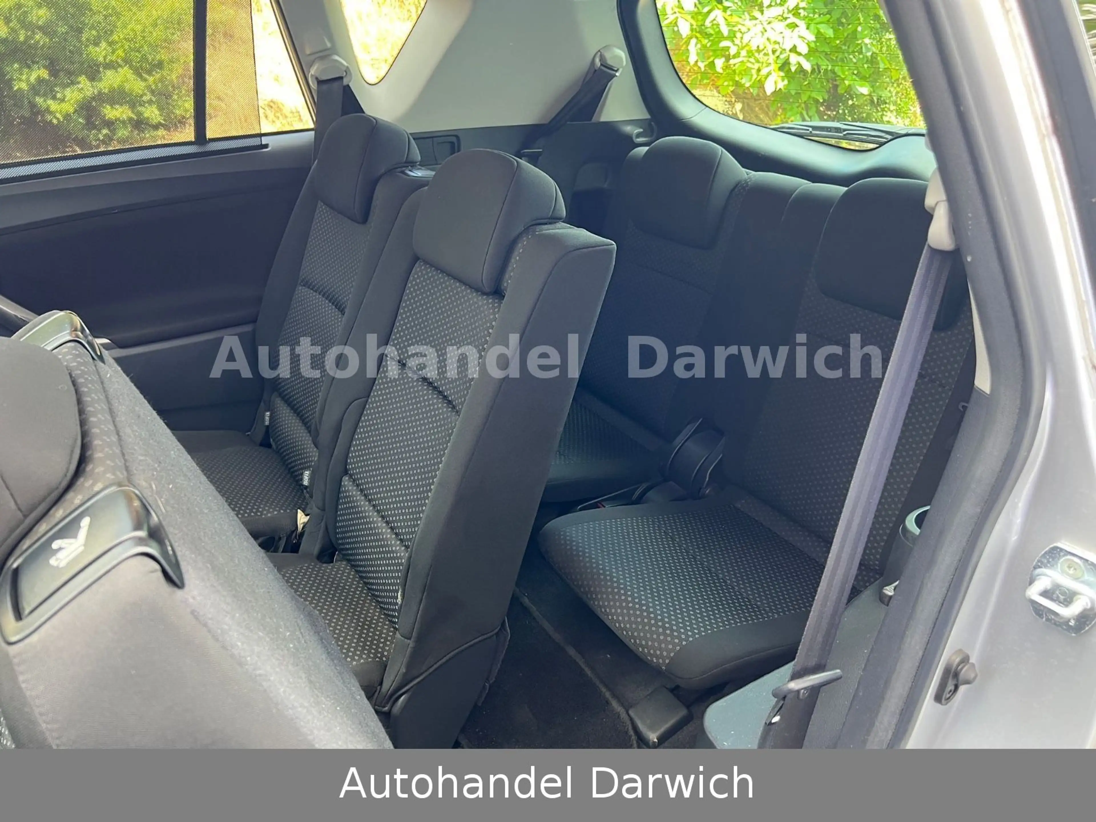 Toyota Verso Executive 2.2 D-CAT Pan/Xen/7-Sitze S.Heft — photo 15