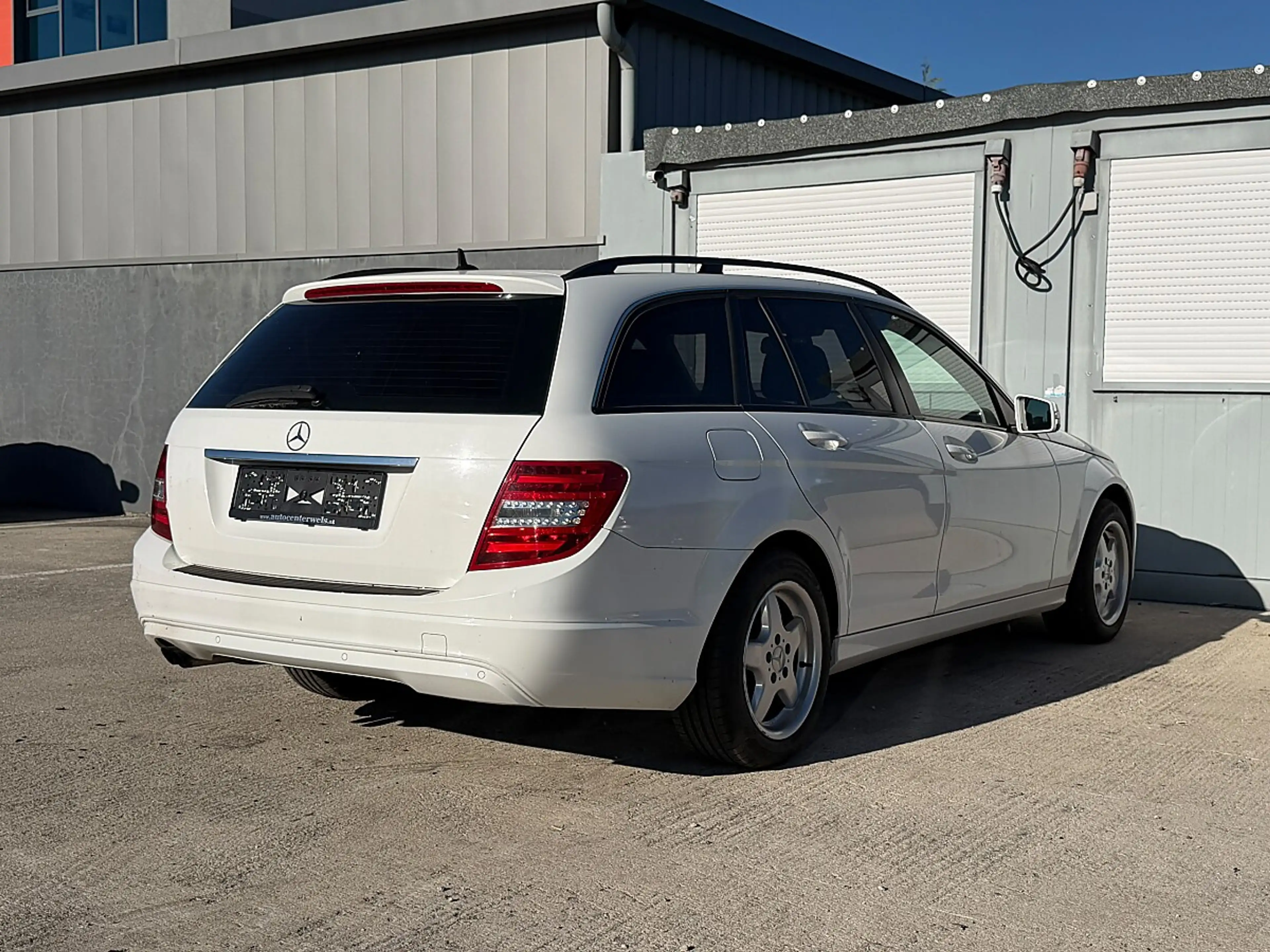 Mercedes-Benz C 180 CDI — photo 4