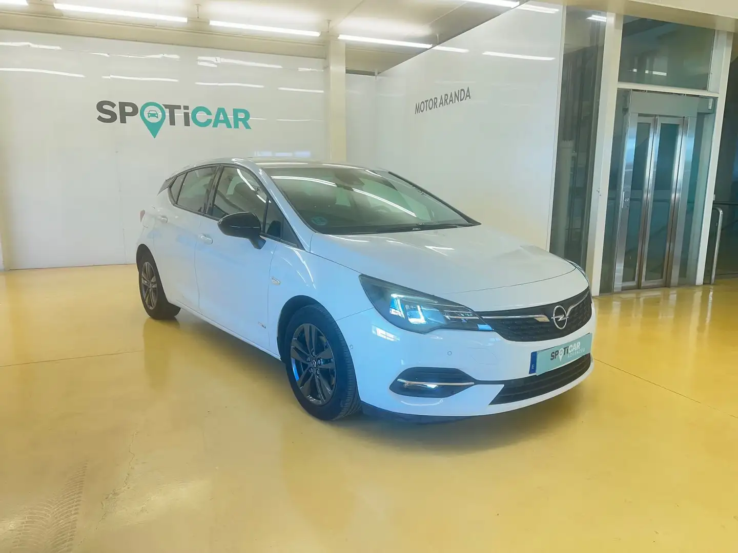 Opel Astra 1.5D DVH 122cv Design & Tech Blanc - 2