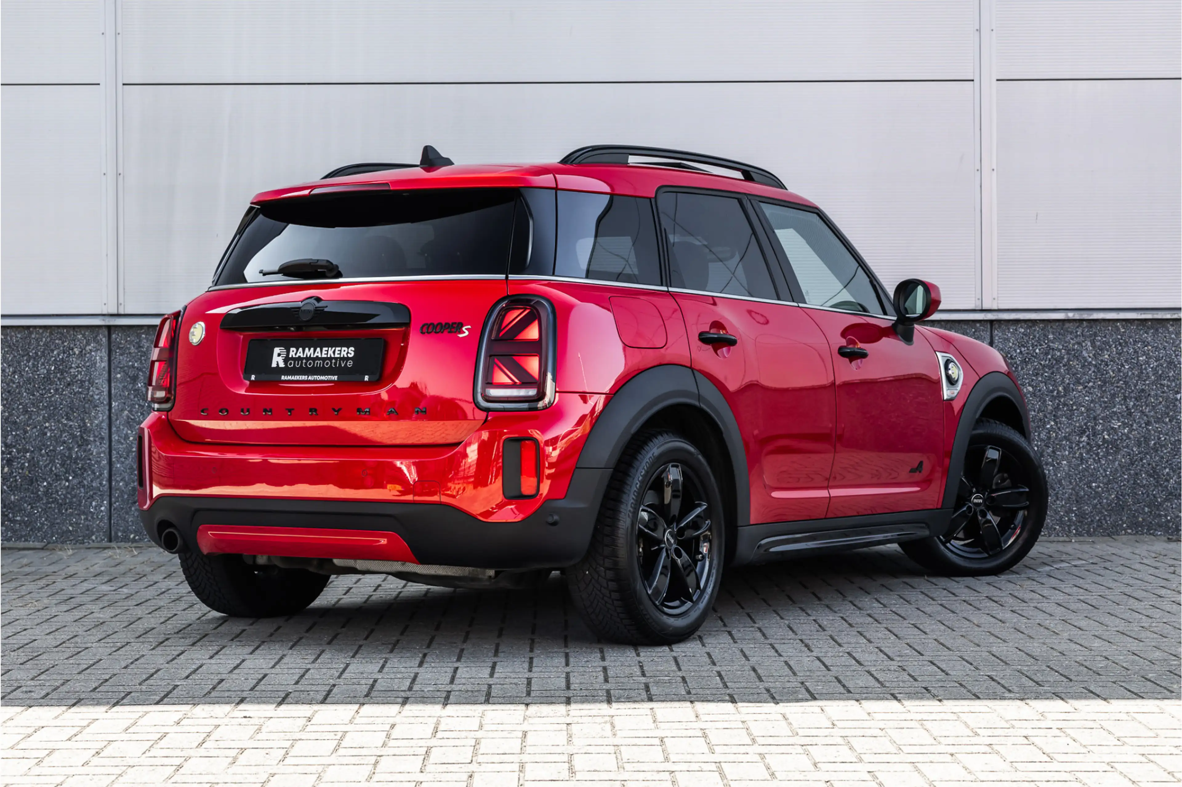 MINI Cooper SE Countryman 1.5 ALL4 Chili Pano / Harman Kardon / Elek Stoelen — photo 3