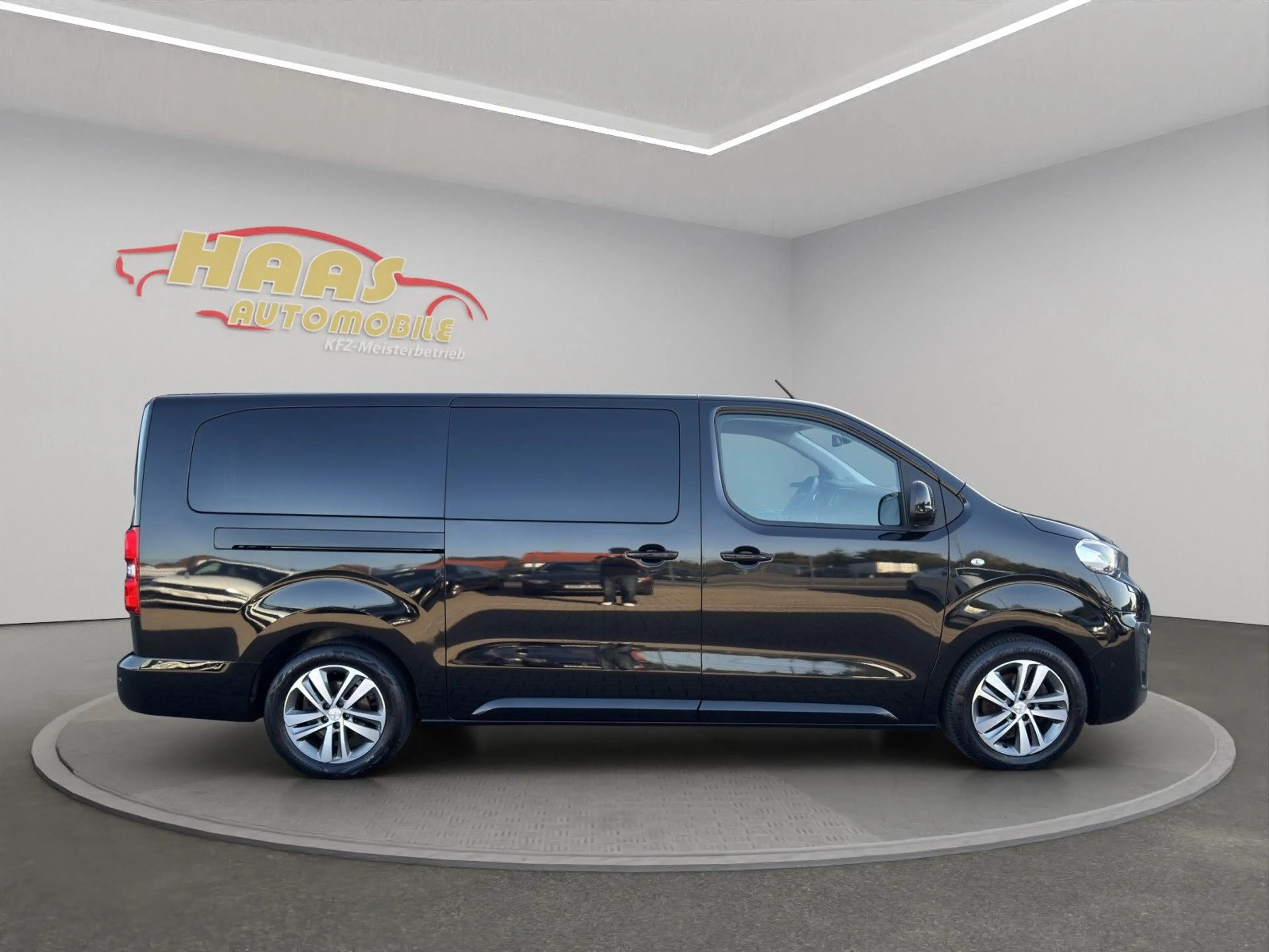 Peugeot Traveller Business L3 *Navi*Xenon*Totwinkel* — photo 4