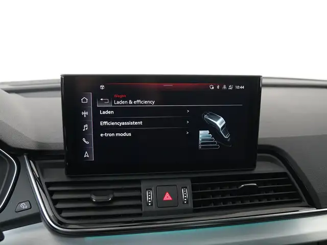 Audi Q5 view 23