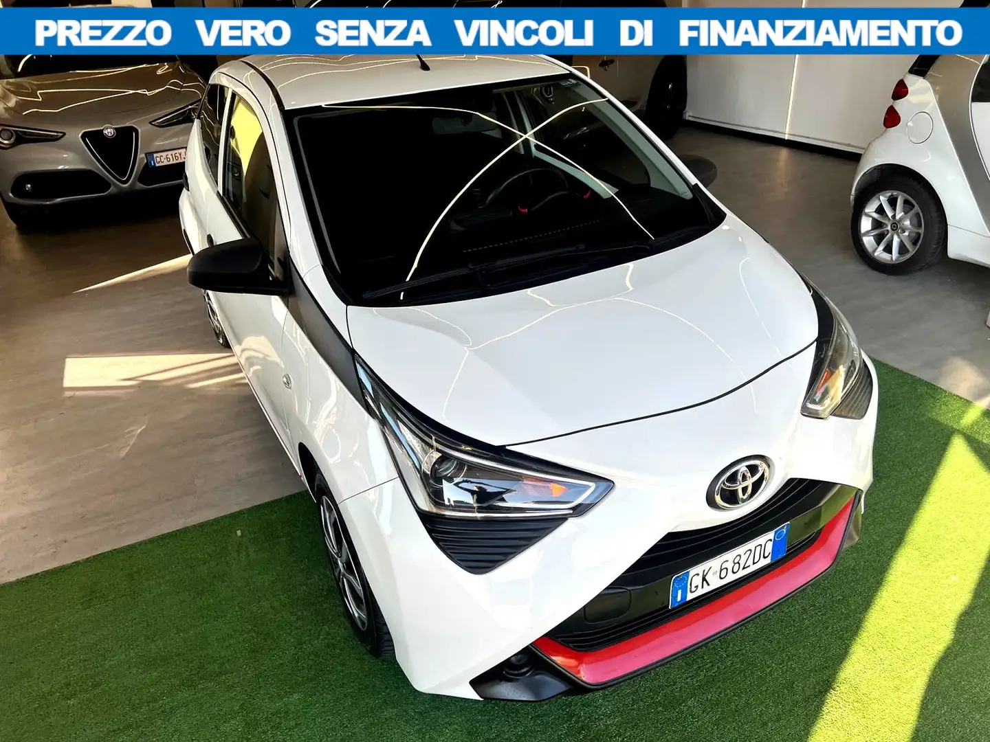 Toyota Aygo 1.0 72CV Connect VVT-i 5porte*NO VINCOLI FINANZ* Blanc - 1