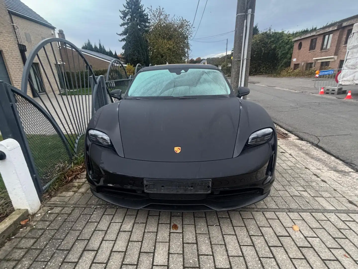 Porsche Taycan Taycan 93.4 kWh Taycan 4S Zwart - 1