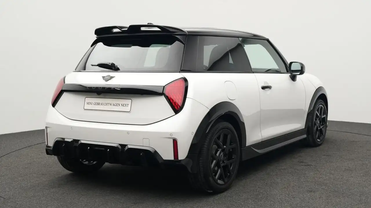 MINI Cooper C John Cooper Works Trim 4