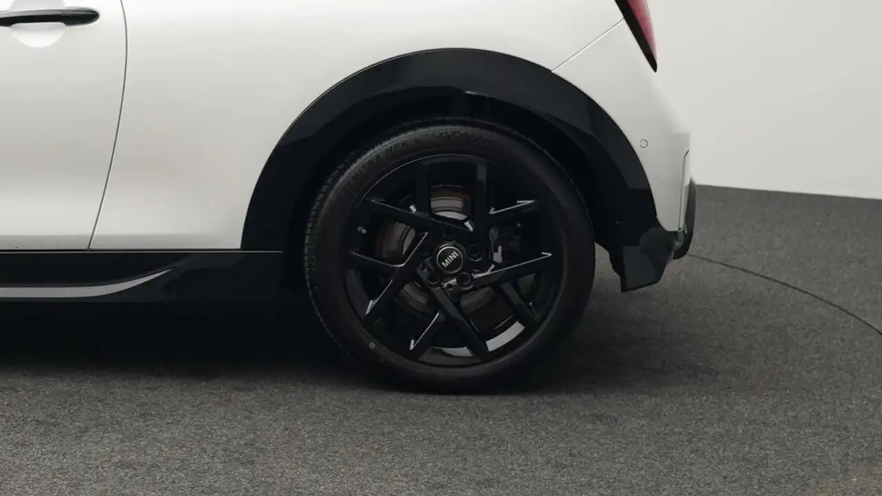 MINI Cooper C John Cooper Works Trim 11