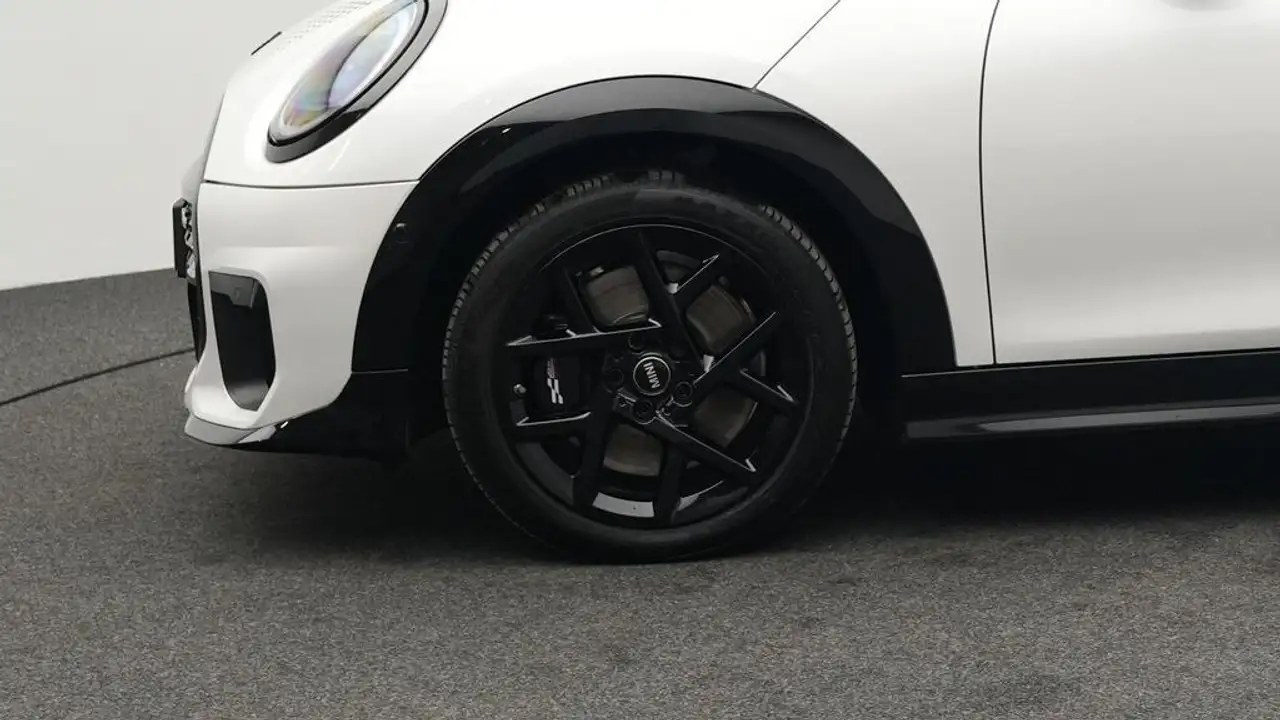 MINI Cooper C John Cooper Works Trim 13